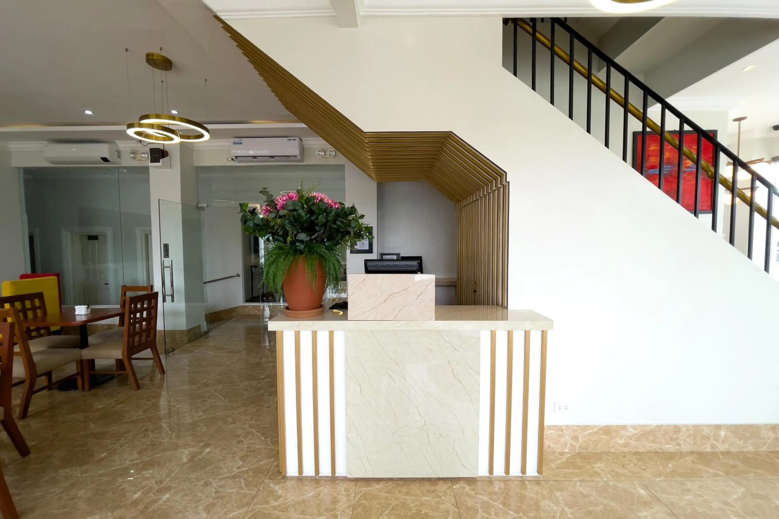 B Hotels Angeles City