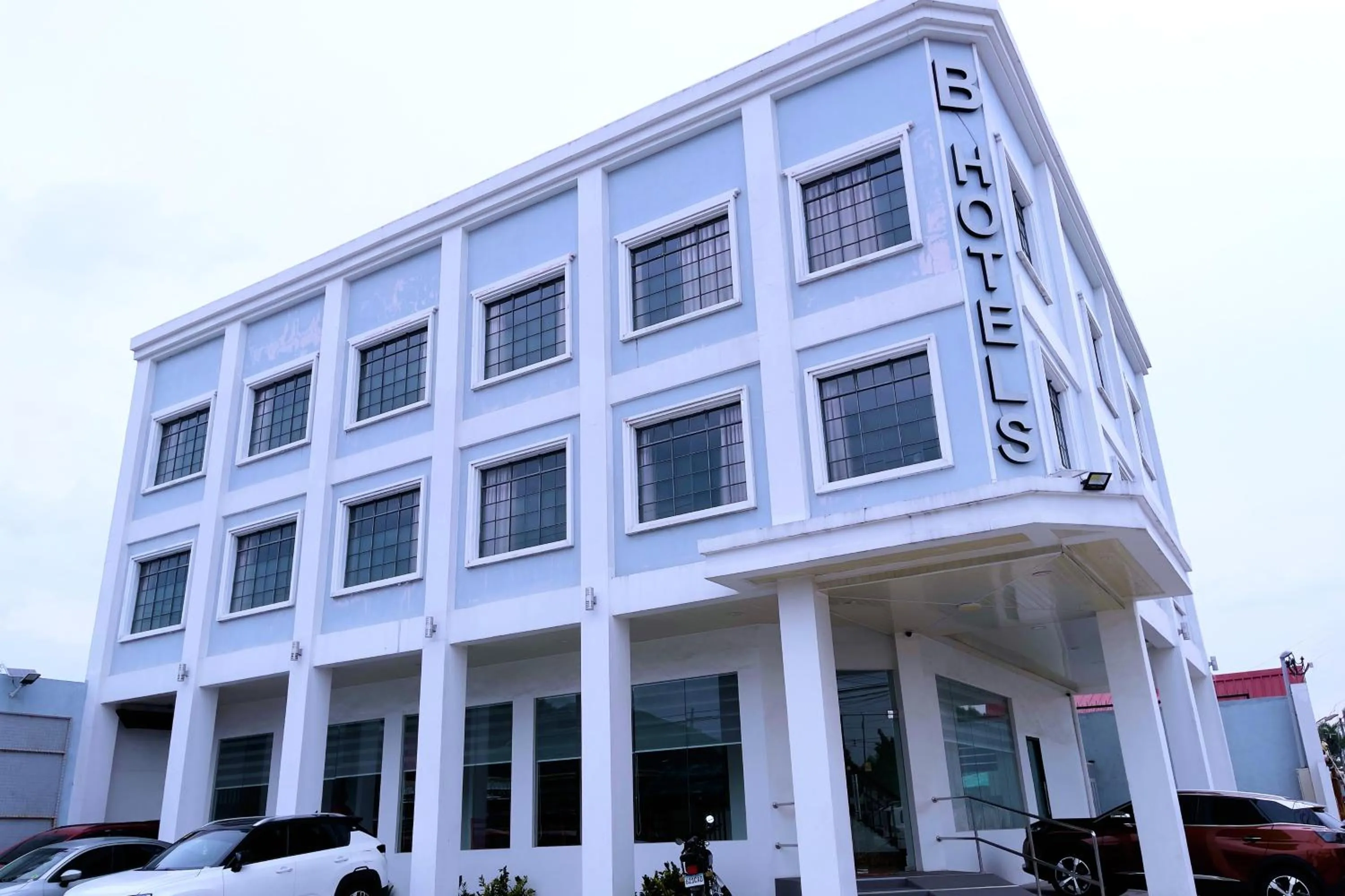 Property building in B Hotels Angeles City