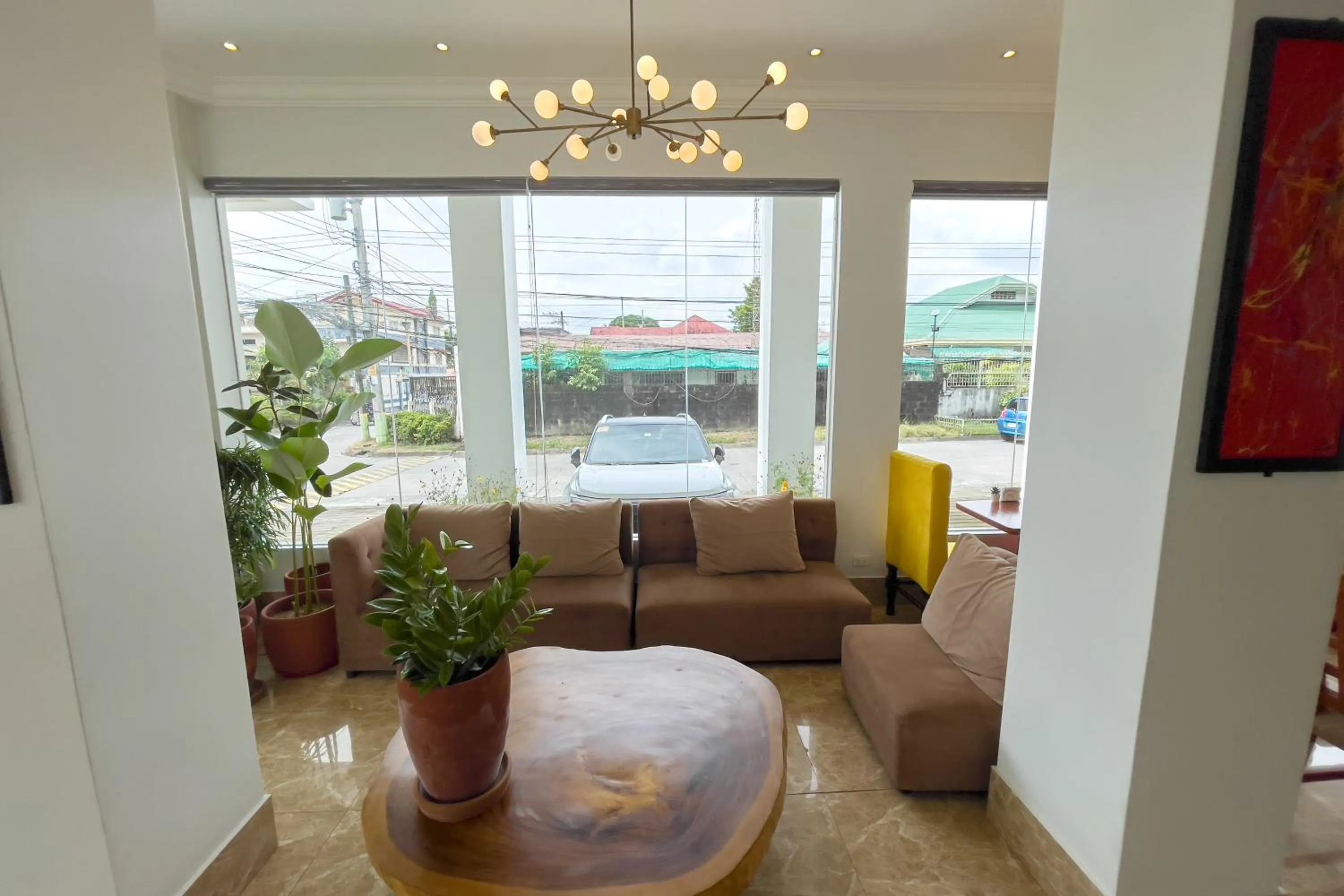 B Hotels Angeles City