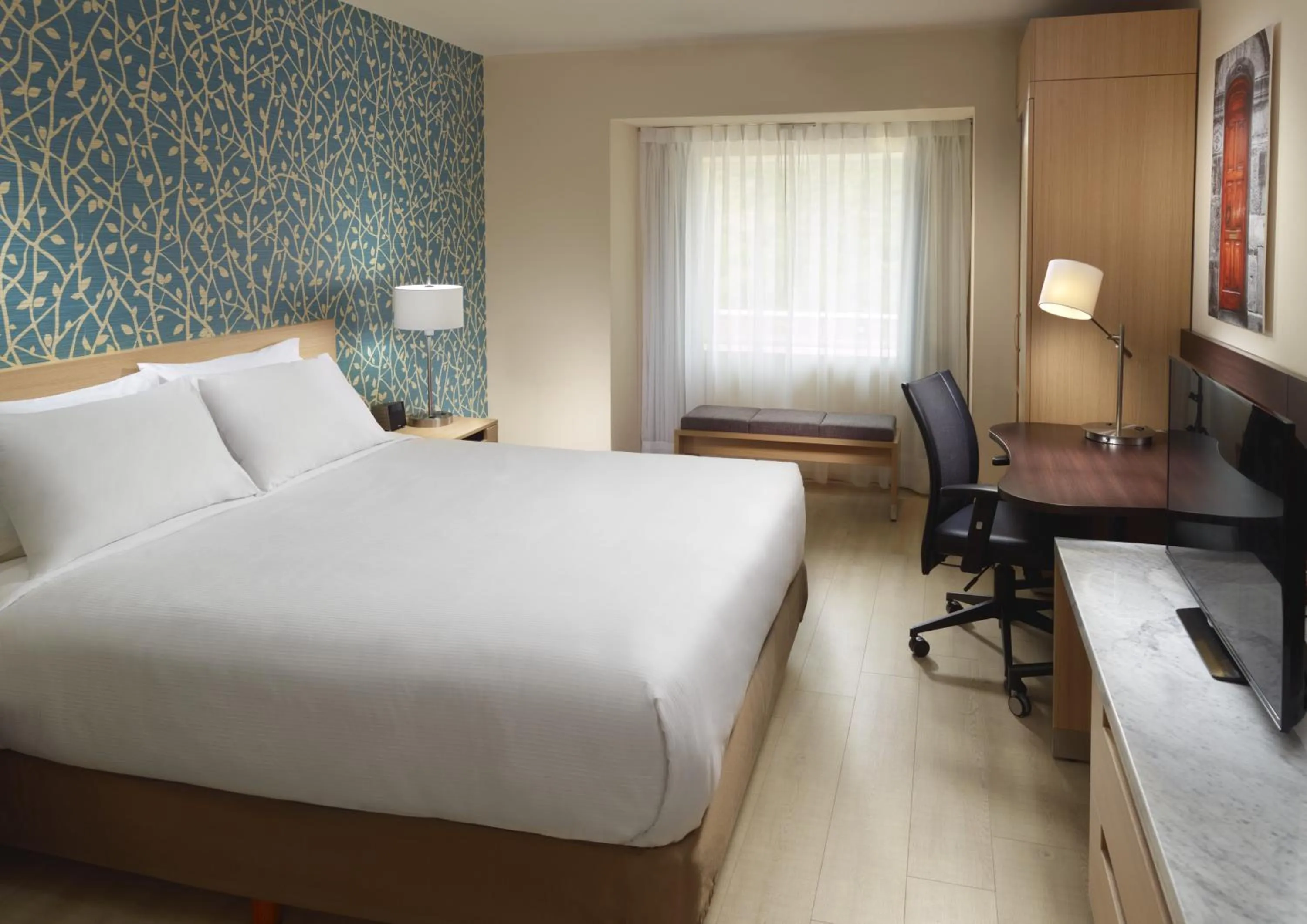 Photo of the whole room, Bed in One Saltillo Aeropuerto