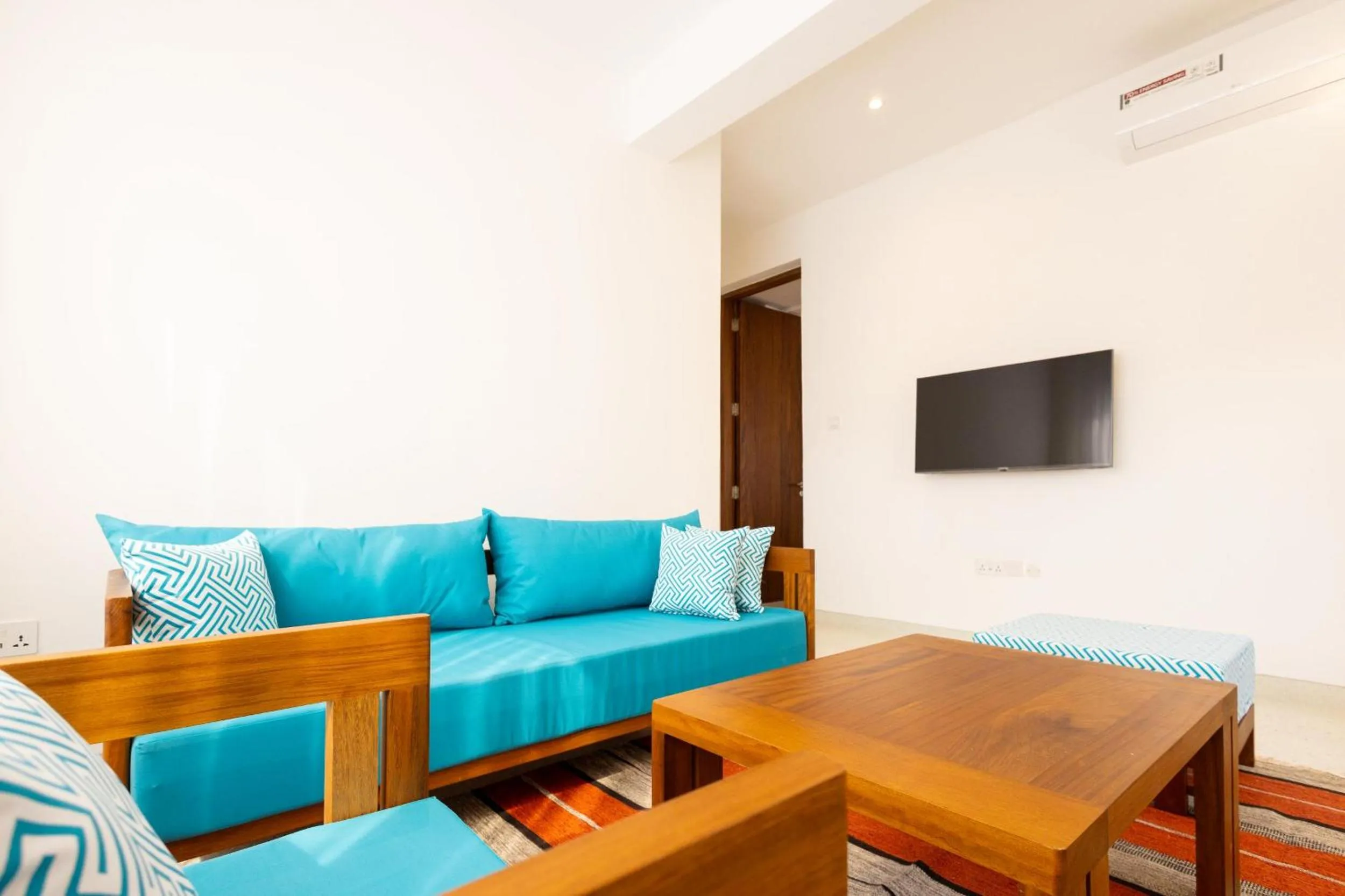 TV and multimedia in Amkia Villas Diani