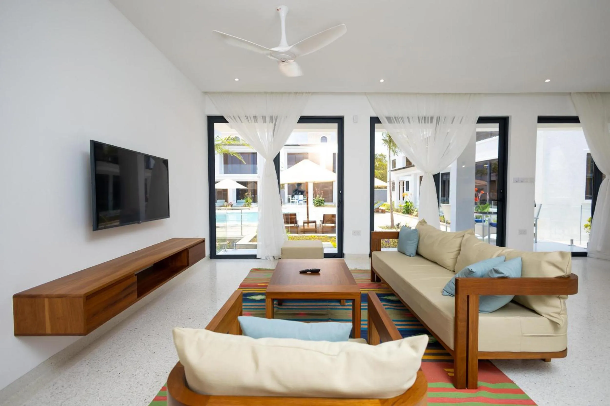 TV and multimedia in Amkia Villas Diani
