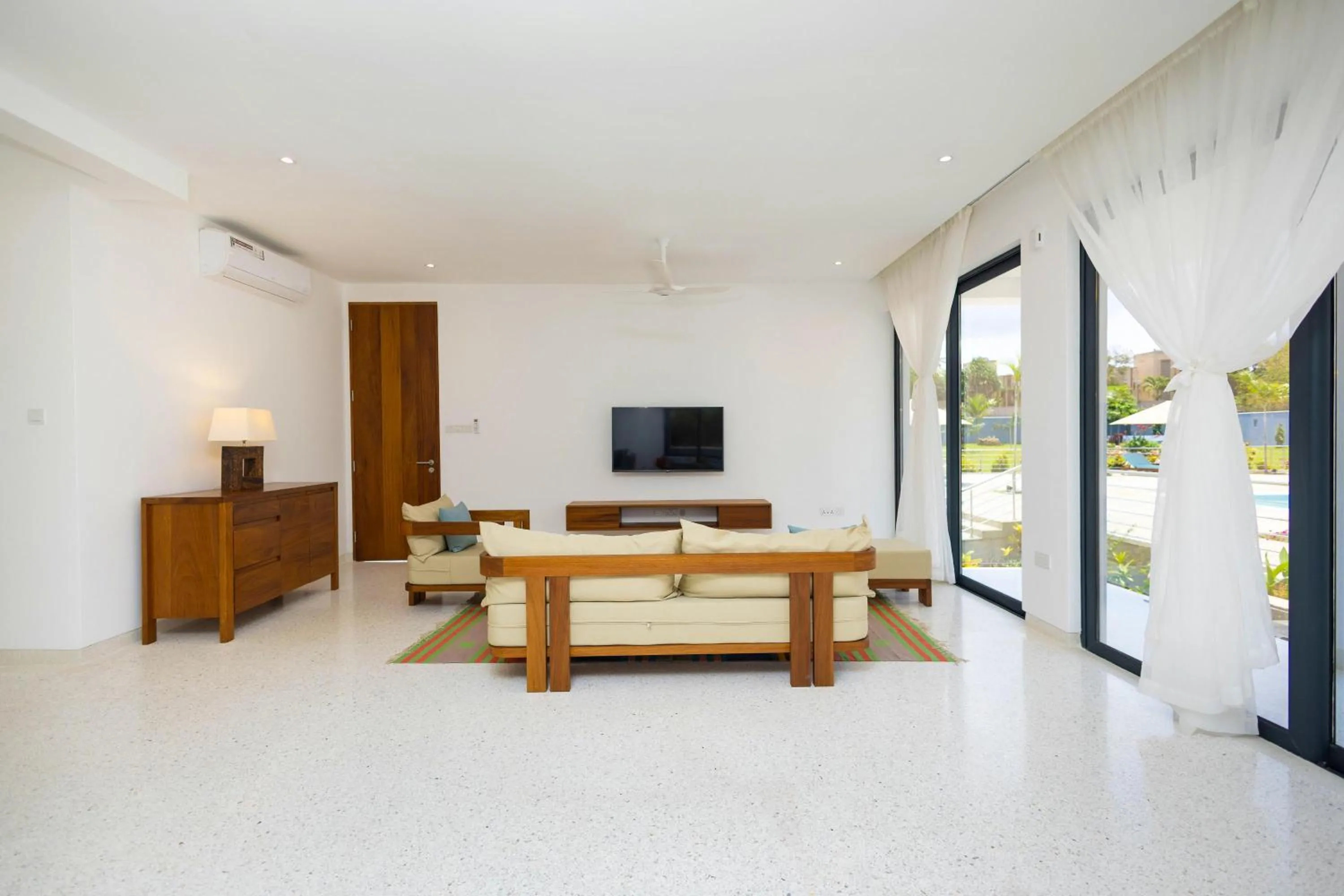 TV and multimedia in Amkia Villas Diani