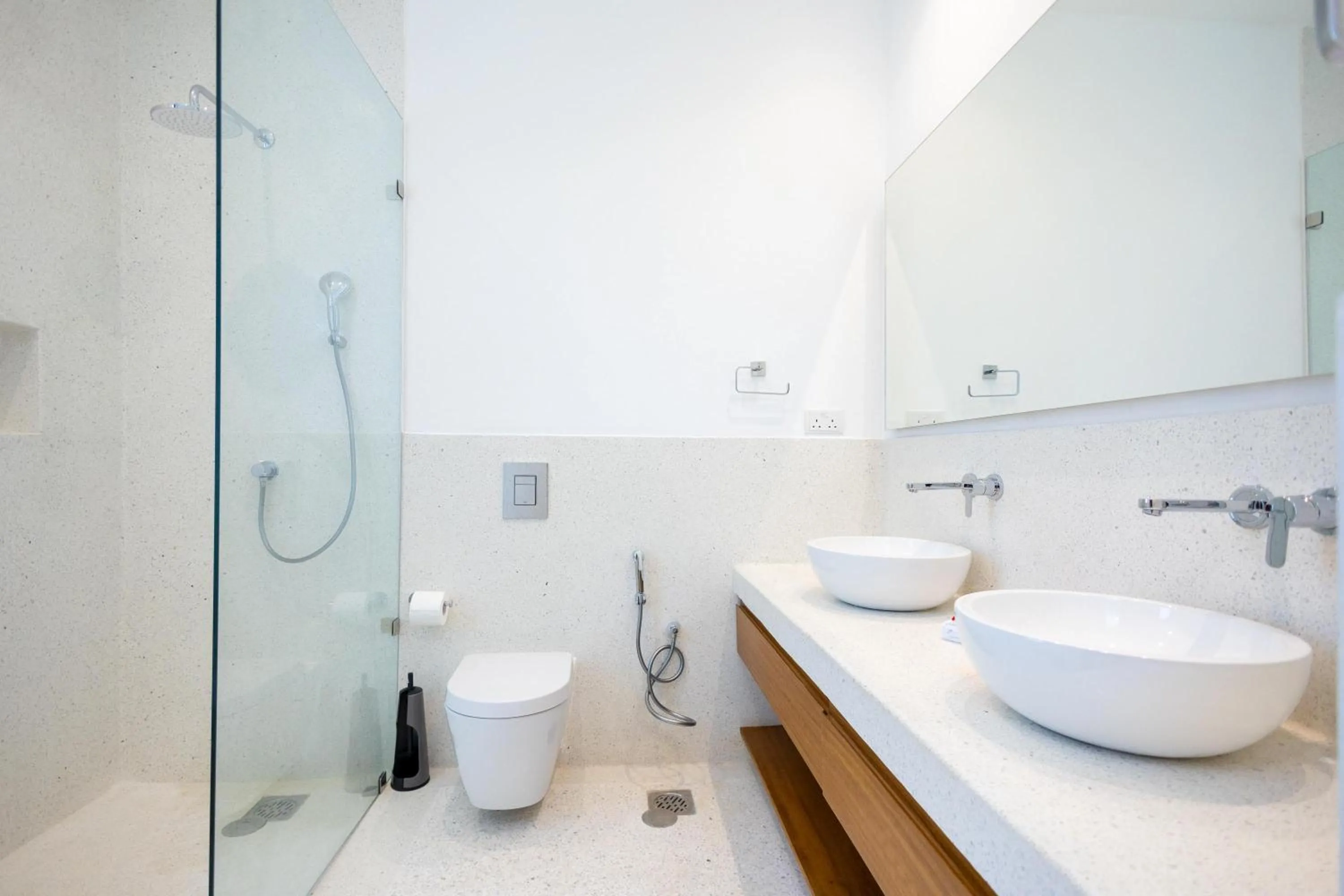 Shower in Amkia Villas Diani