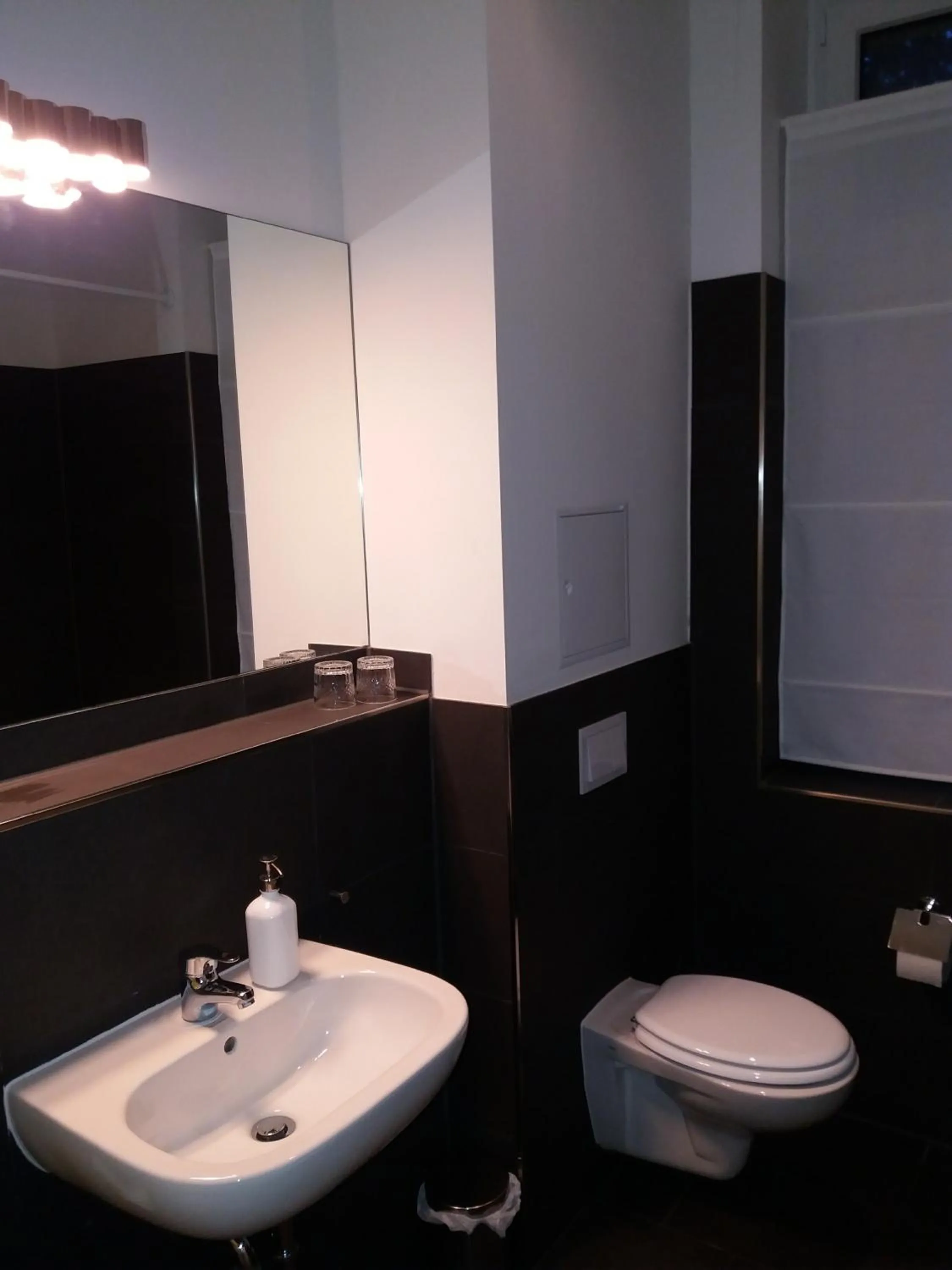 Bathroom in City Apartments Magdeburg