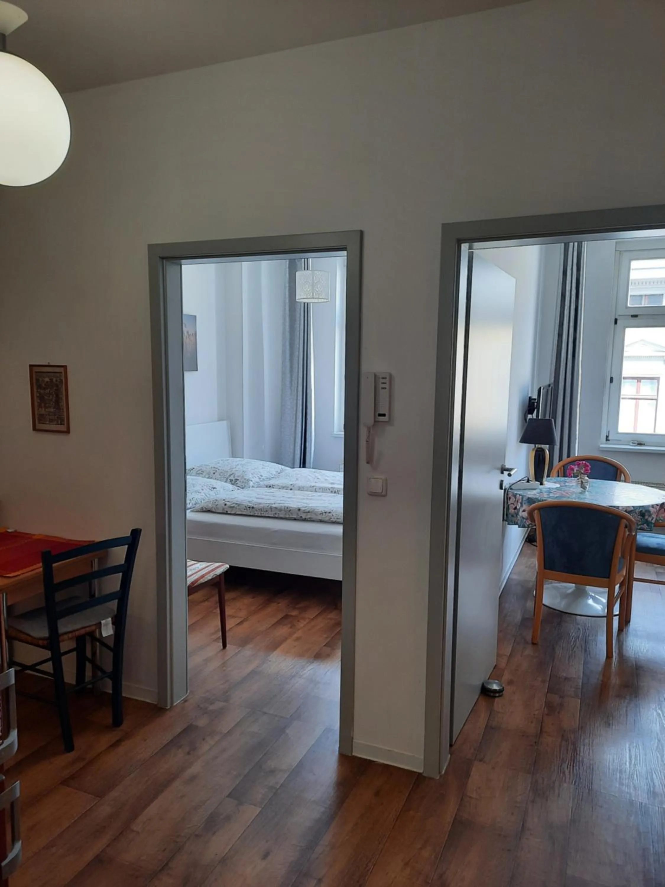 Living room, Bed in City Apartments Magdeburg