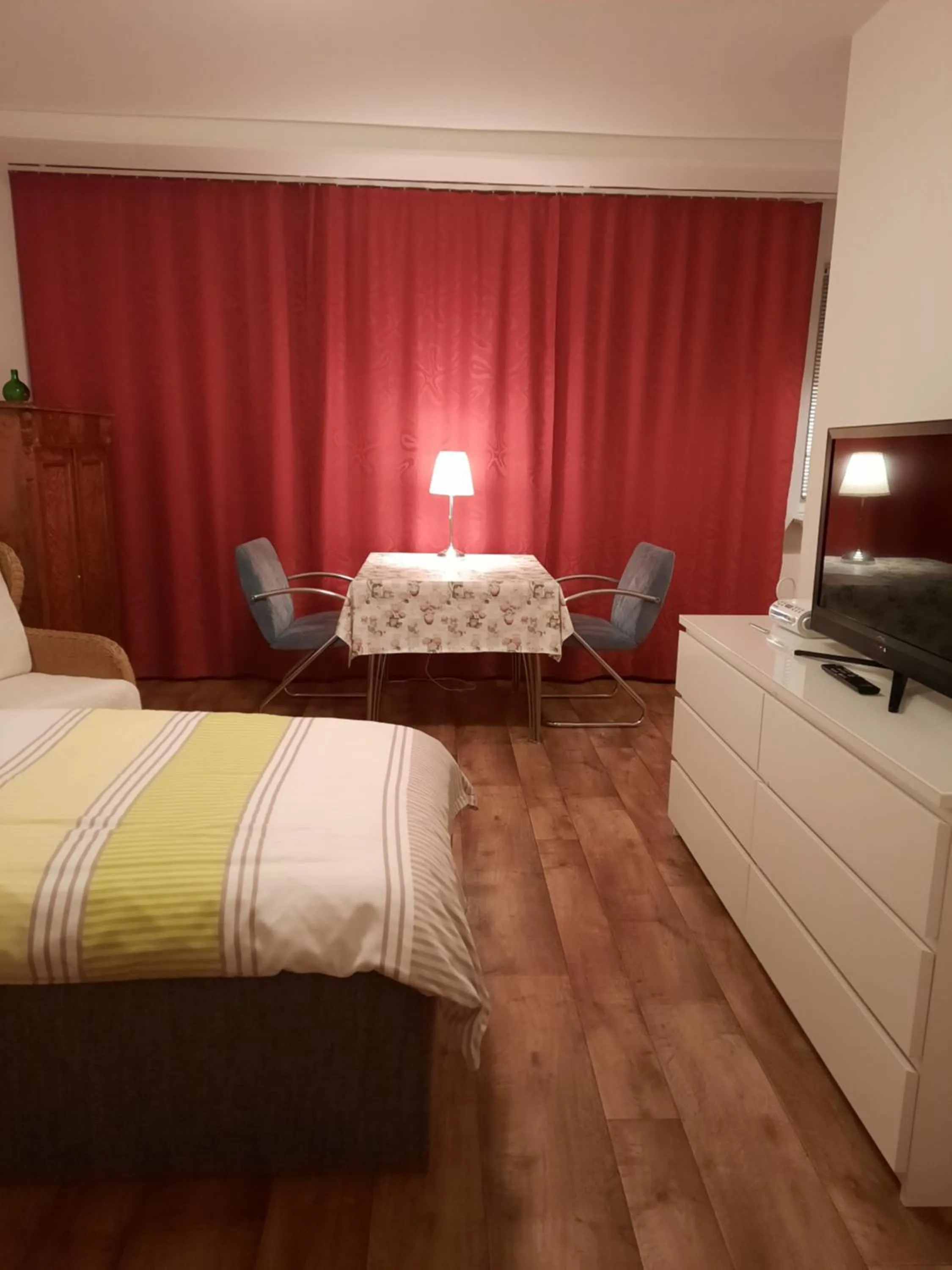 Bedroom, Bed in City Apartments Magdeburg