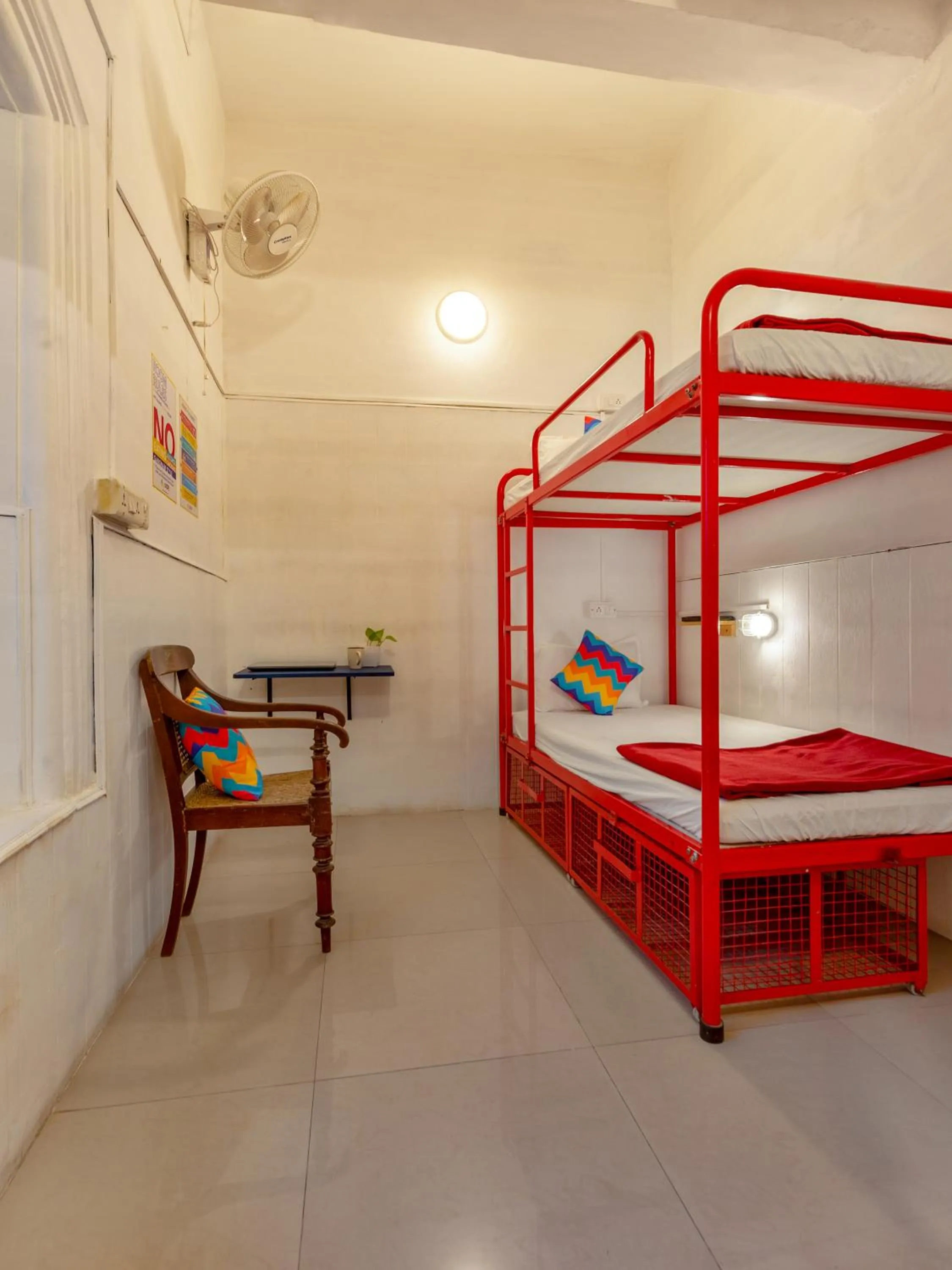 bunk bed in goSTOPS Lite Kochi