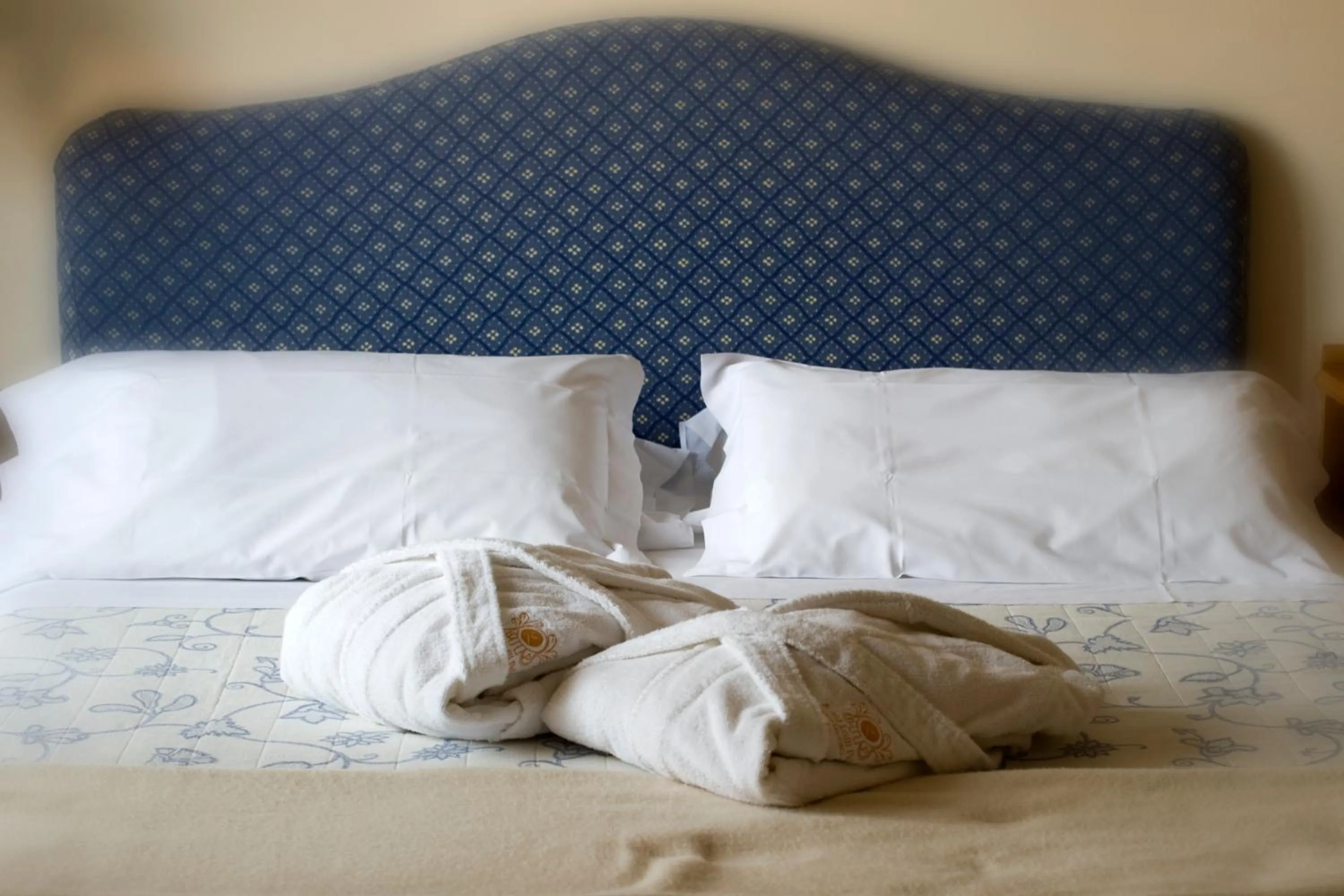 Bed in Lolli Palace Hotel