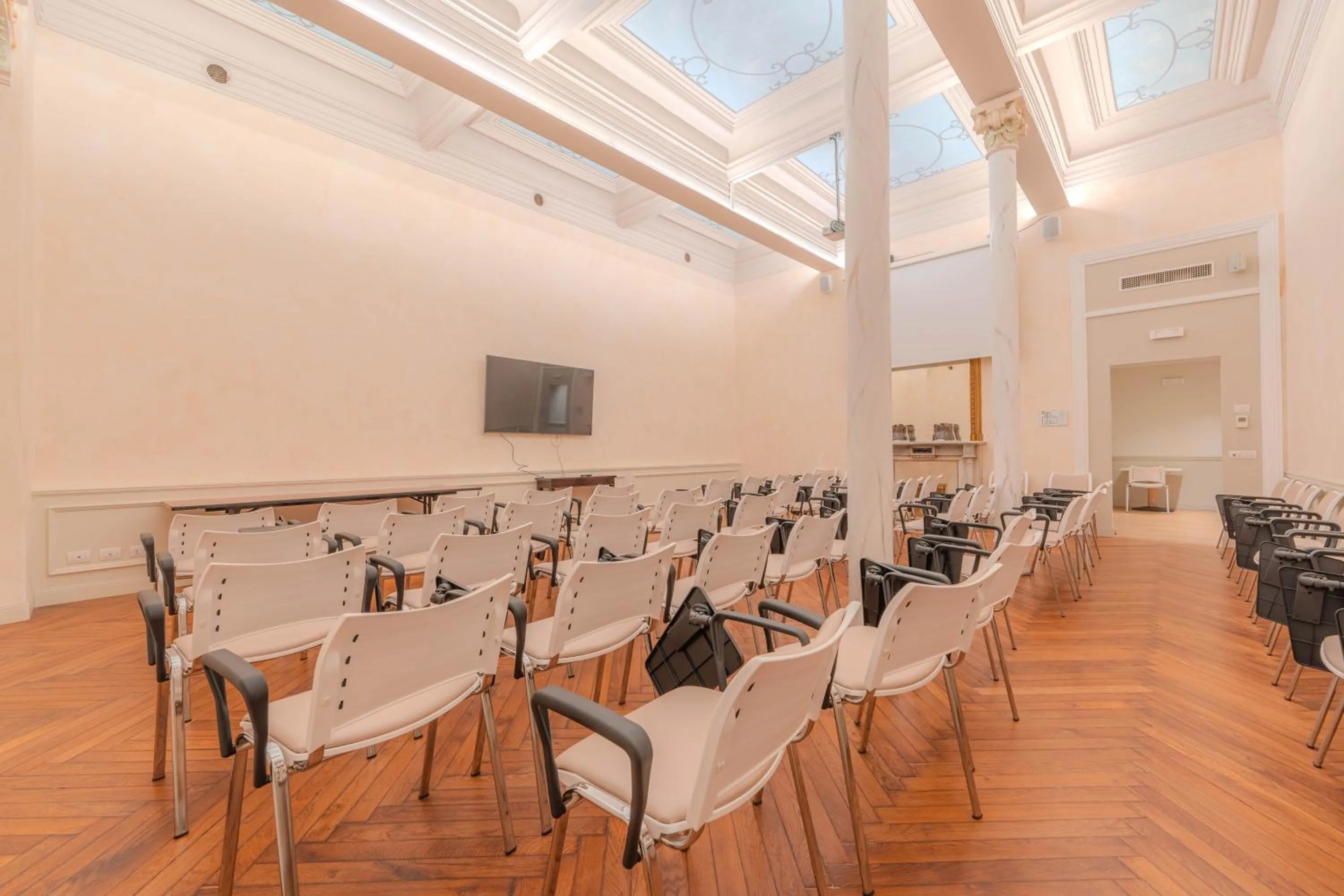 Meeting/conference room in Lolli Palace Hotel
