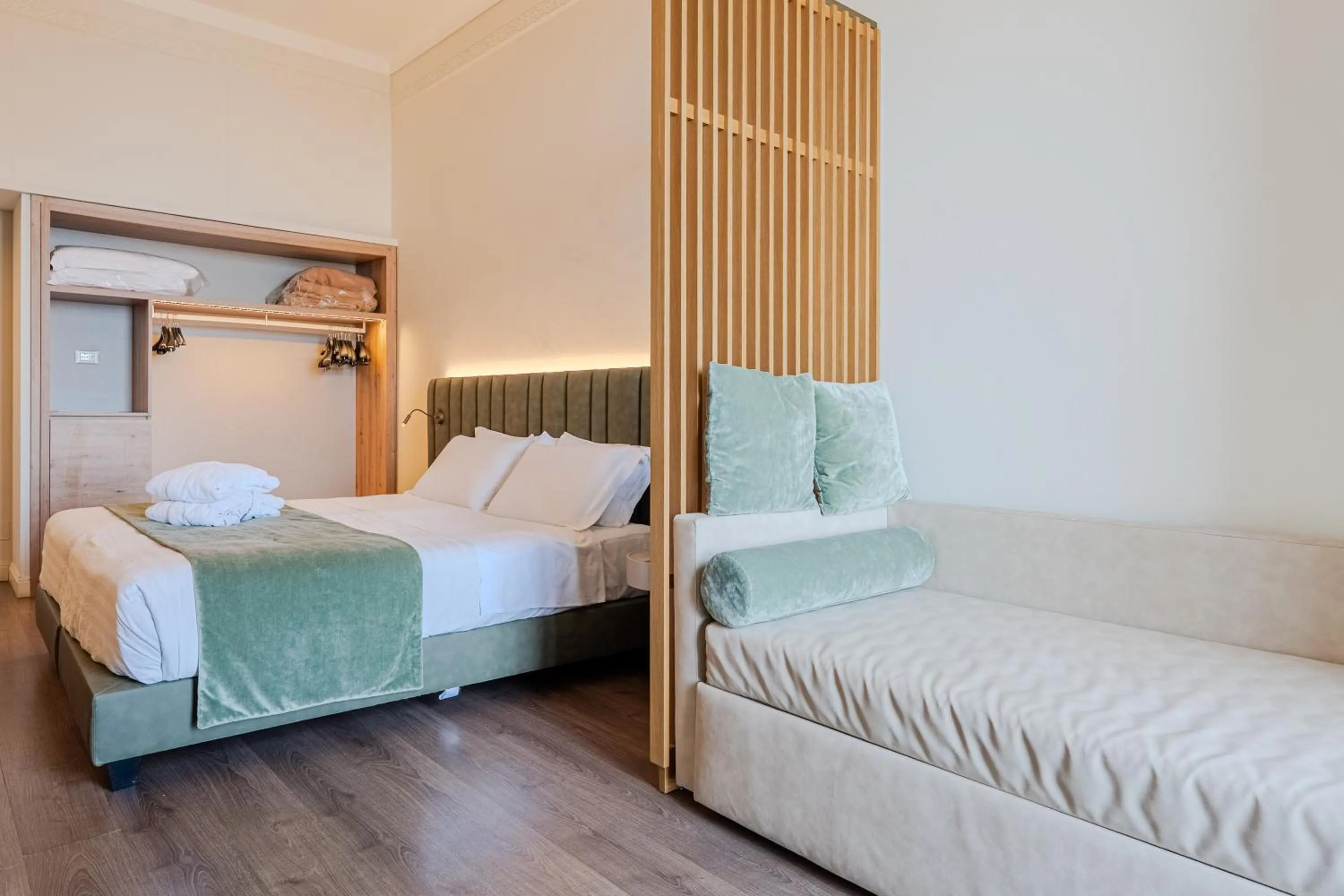 Bed in Lolli Palace Hotel