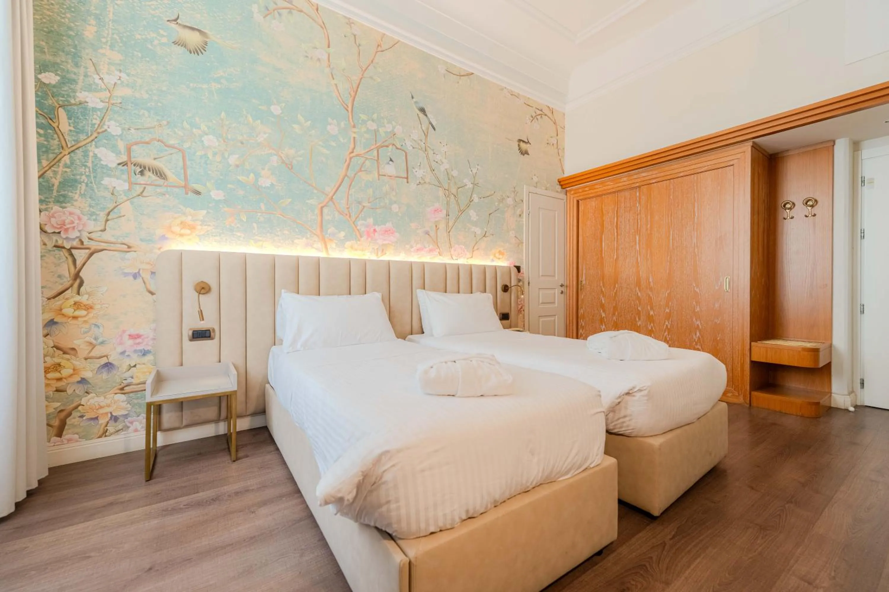 Bed in Lolli Palace Hotel