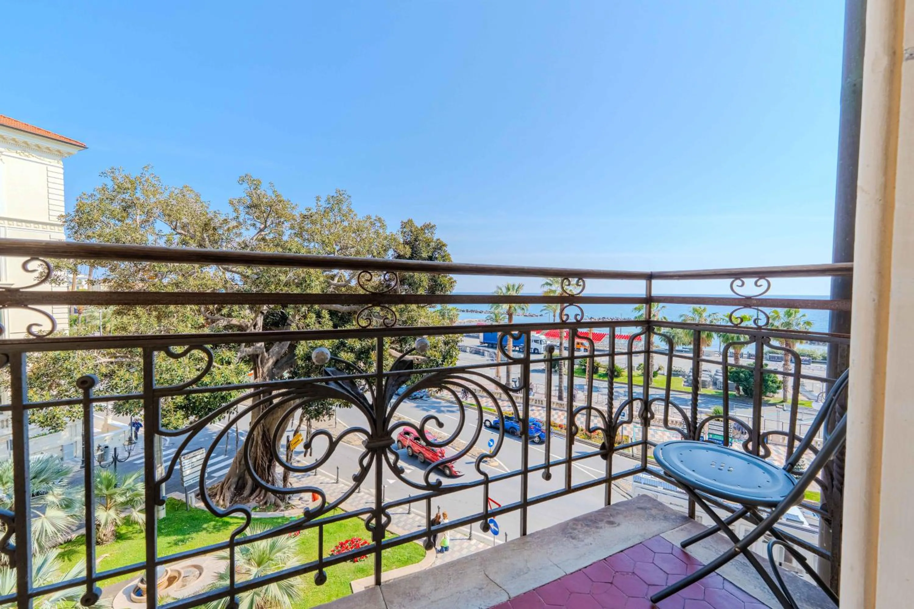 Lolli Palace Hotel