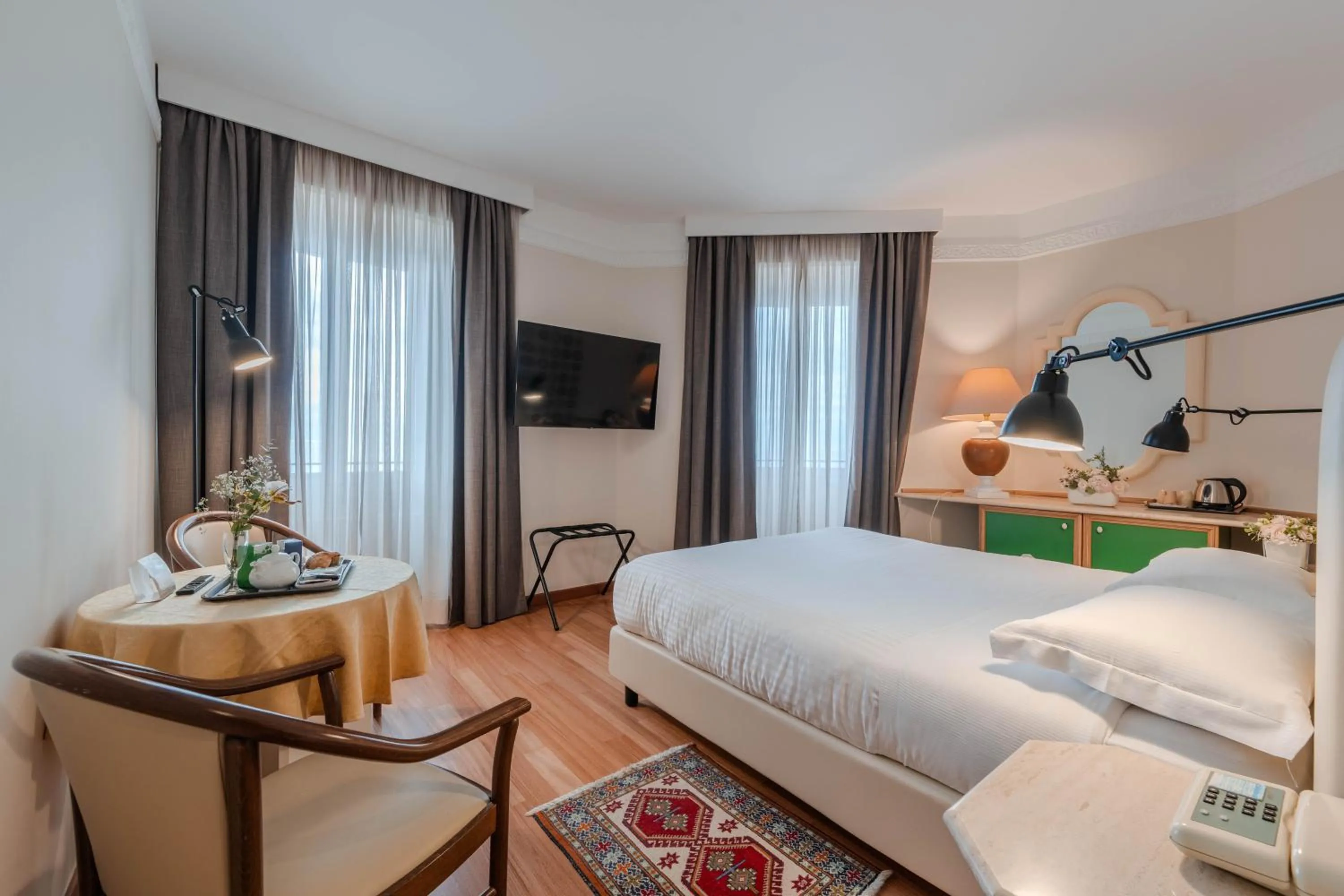 Bed in Lolli Palace Hotel