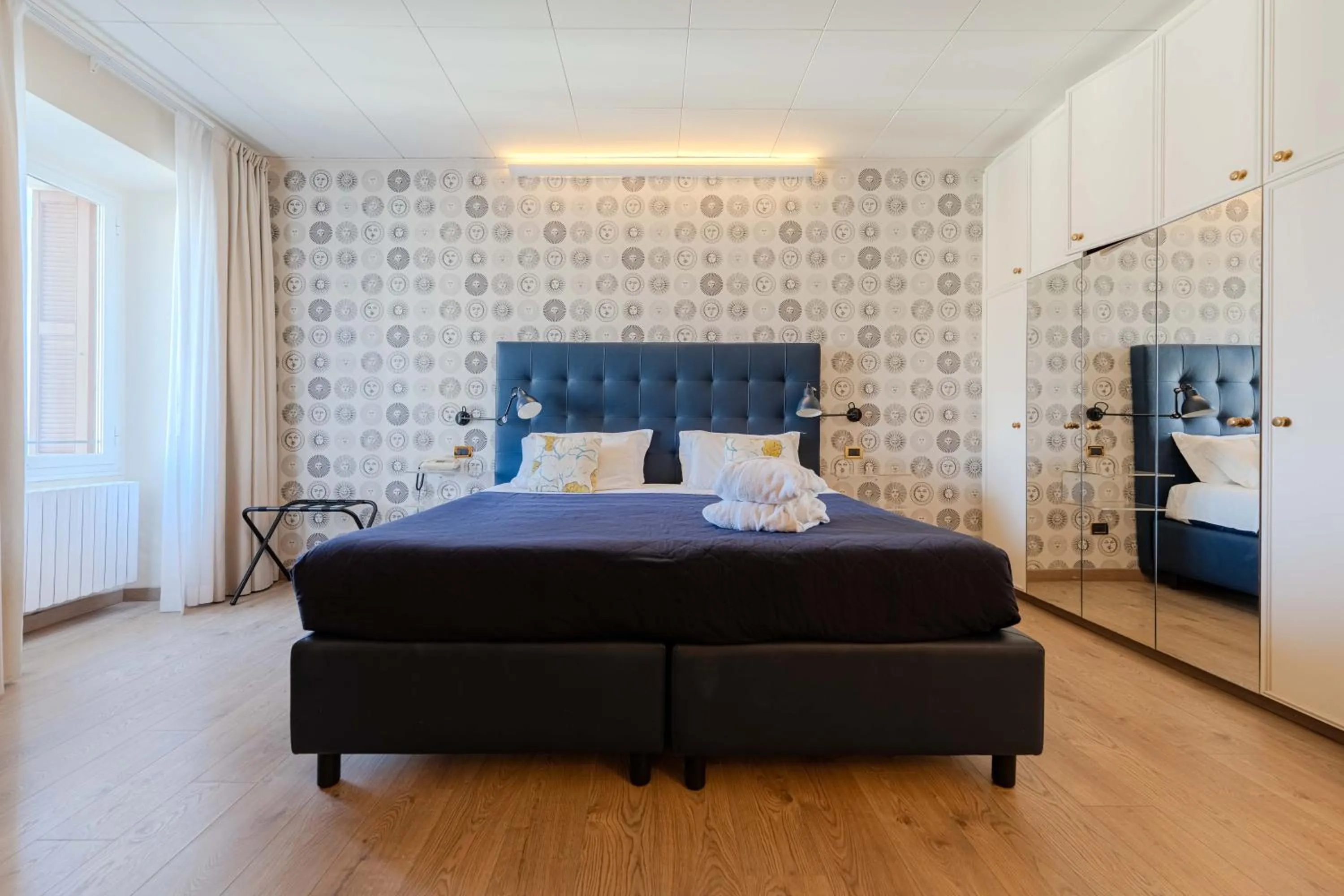 Bed in Lolli Palace Hotel