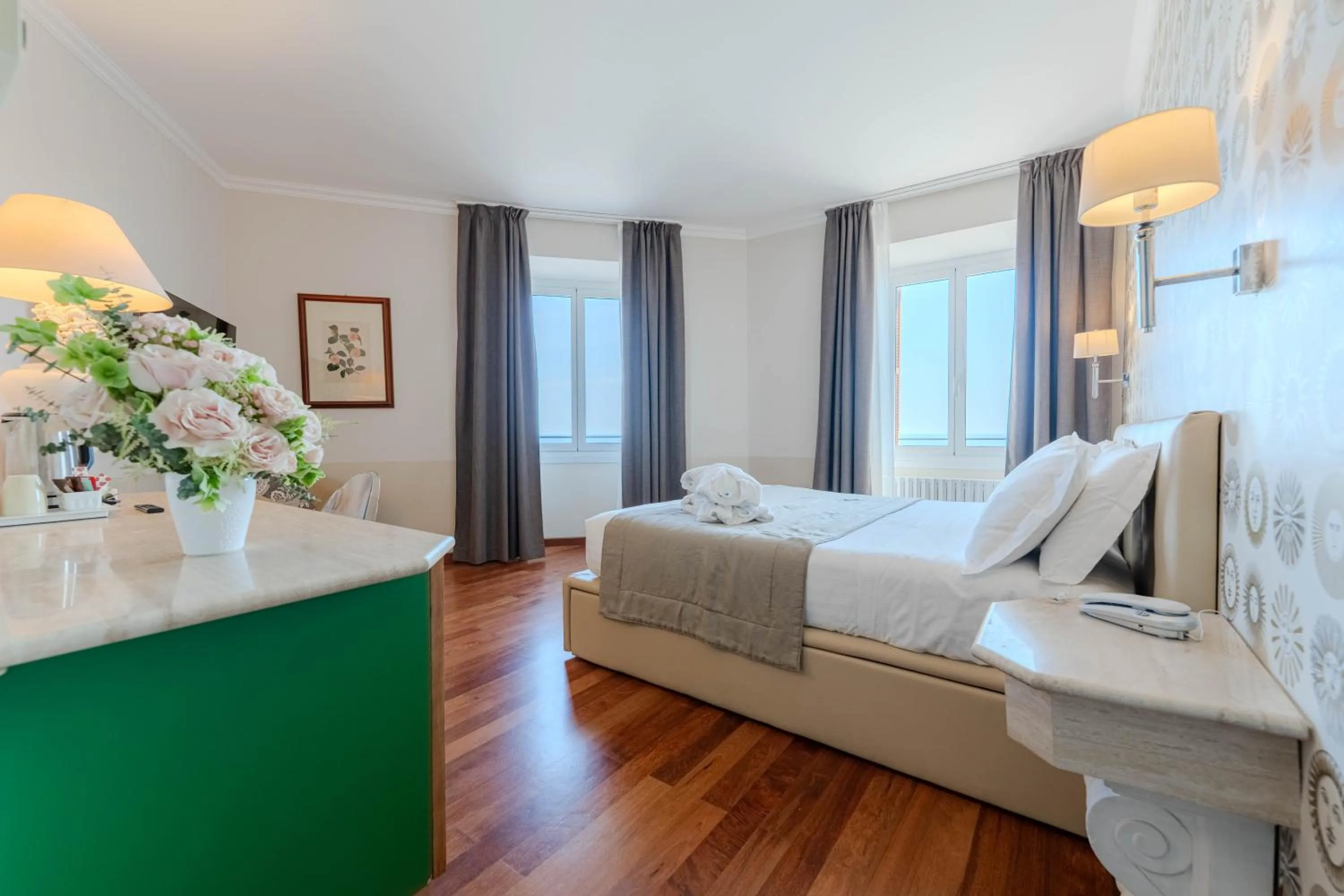 Bed in Lolli Palace Hotel