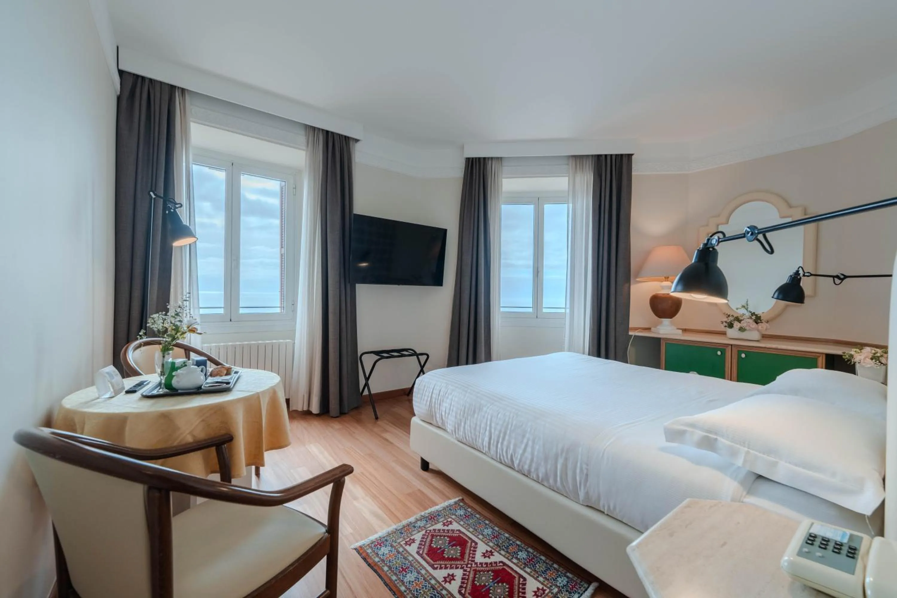 Bed in Lolli Palace Hotel