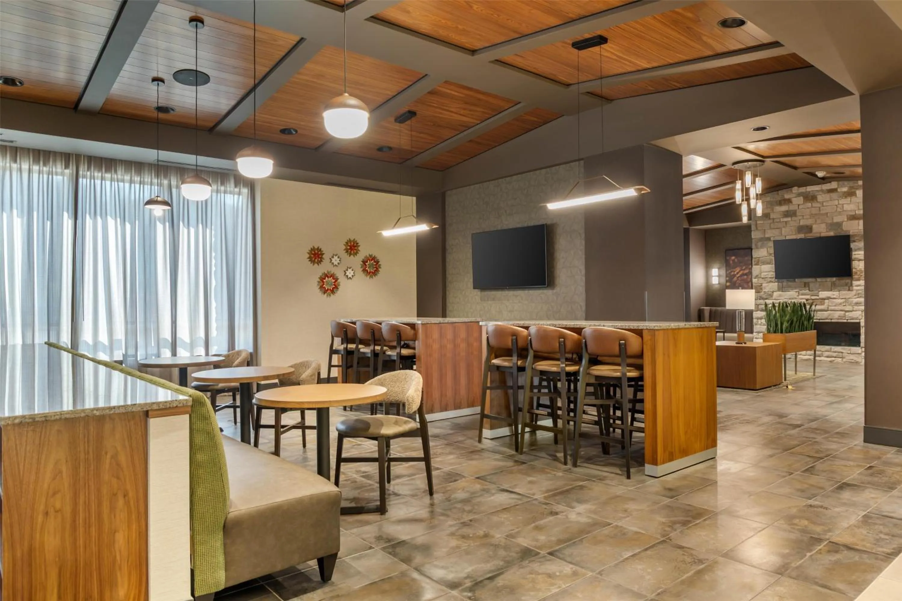 Lobby or reception in Drury Plaza Hotel Pigeon Forge