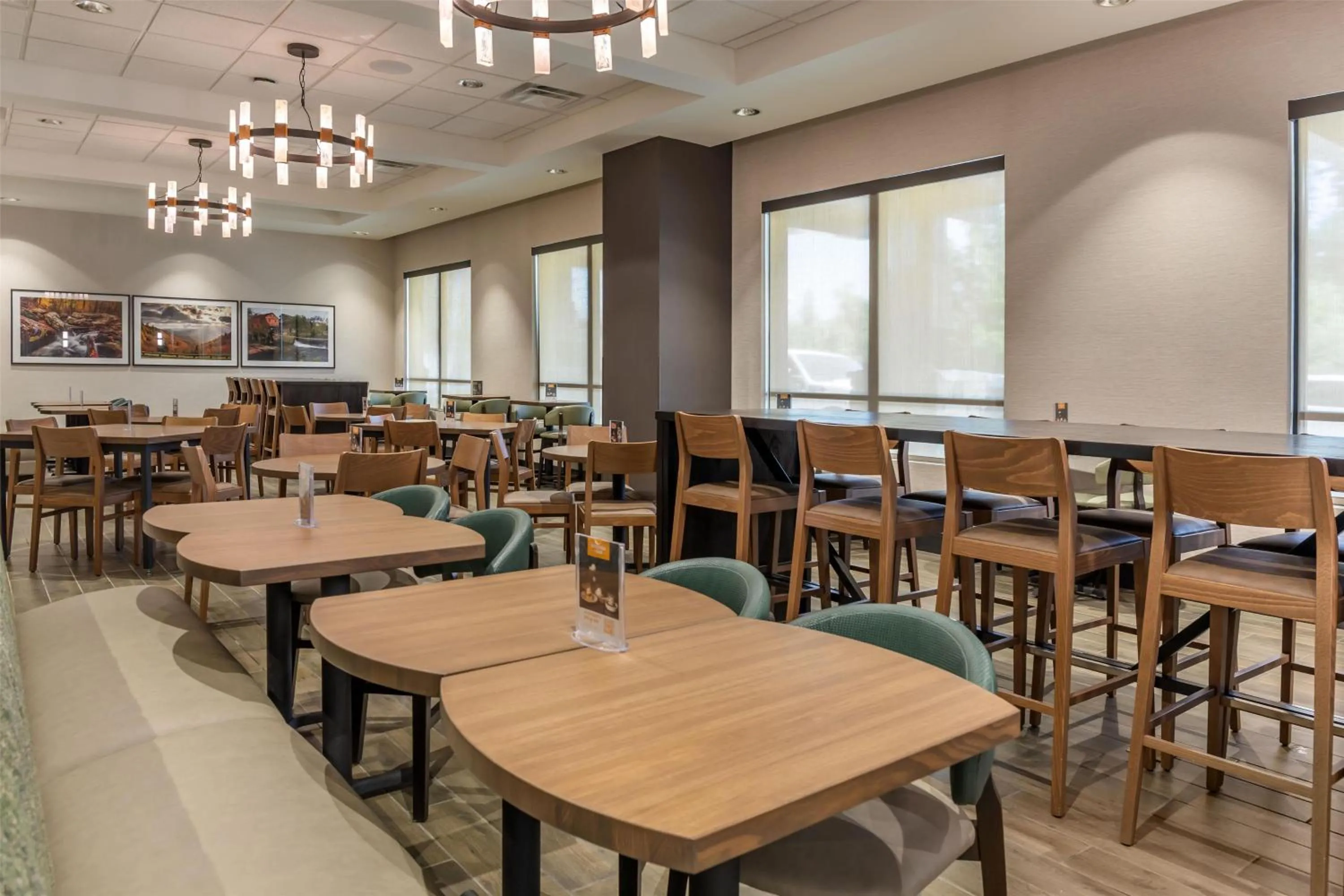 Breakfast in Drury Plaza Hotel Pigeon Forge