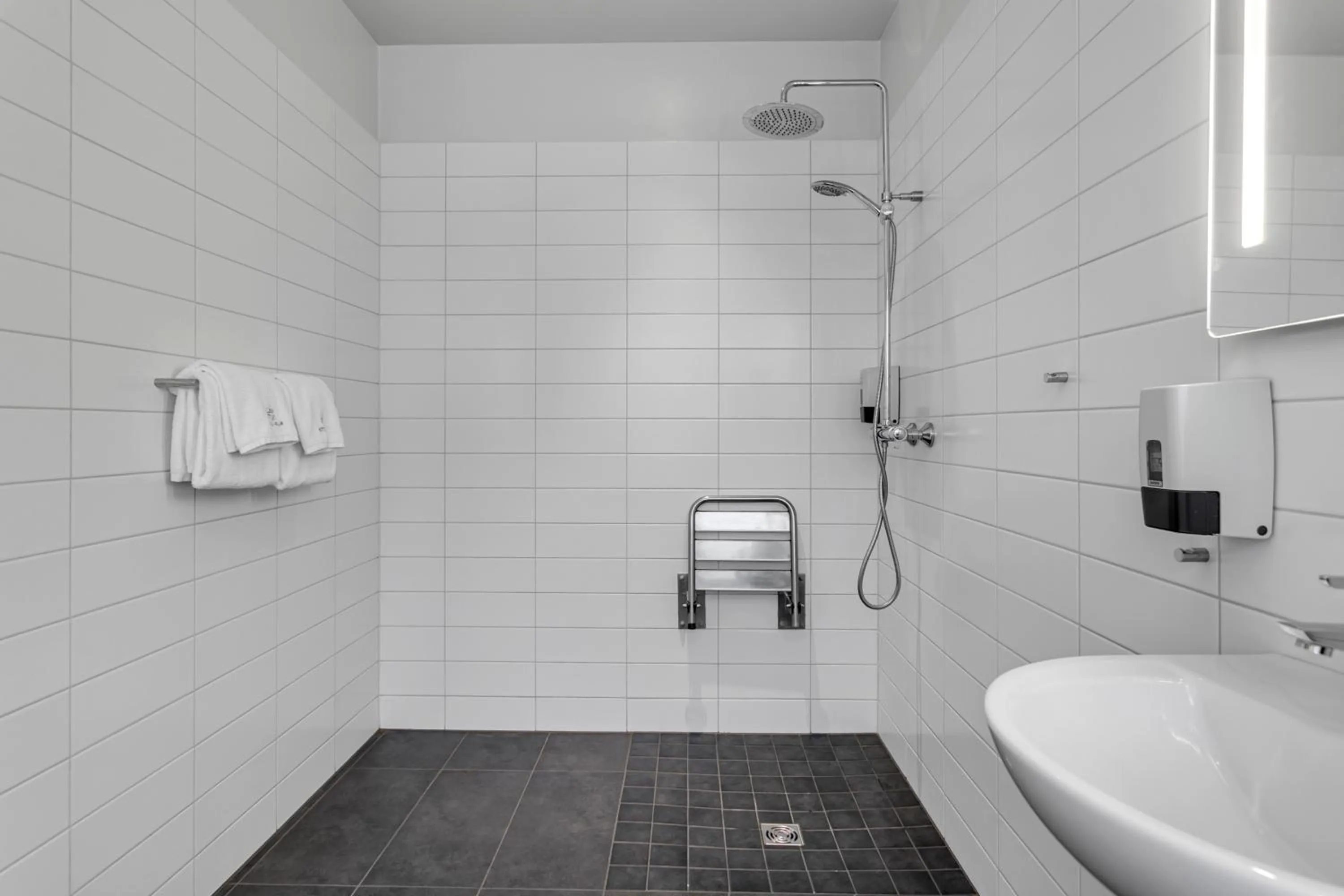 Bathroom in Hotel Vellir