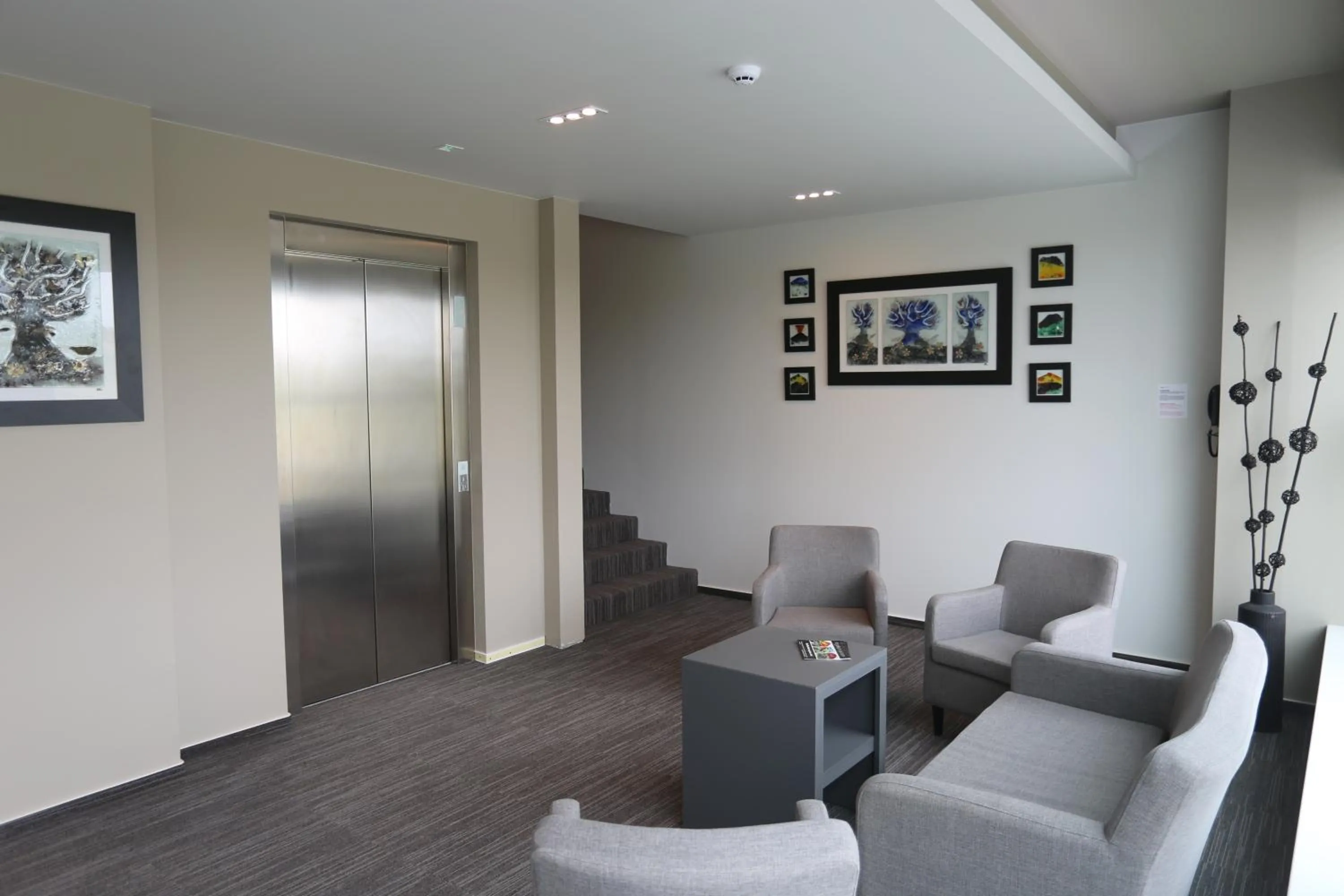 Seating area in Hotel Vellir