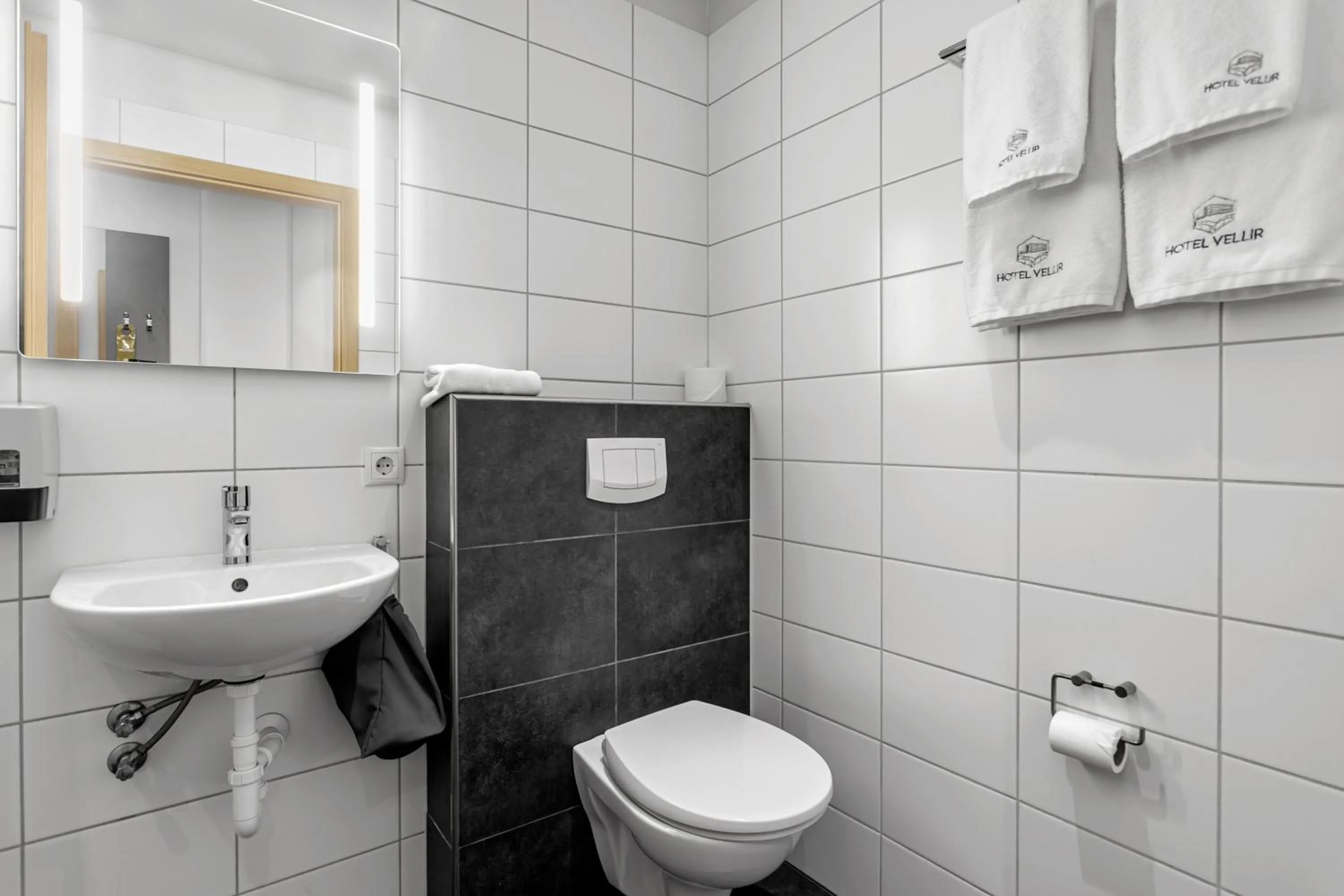 Bathroom in Hotel Vellir