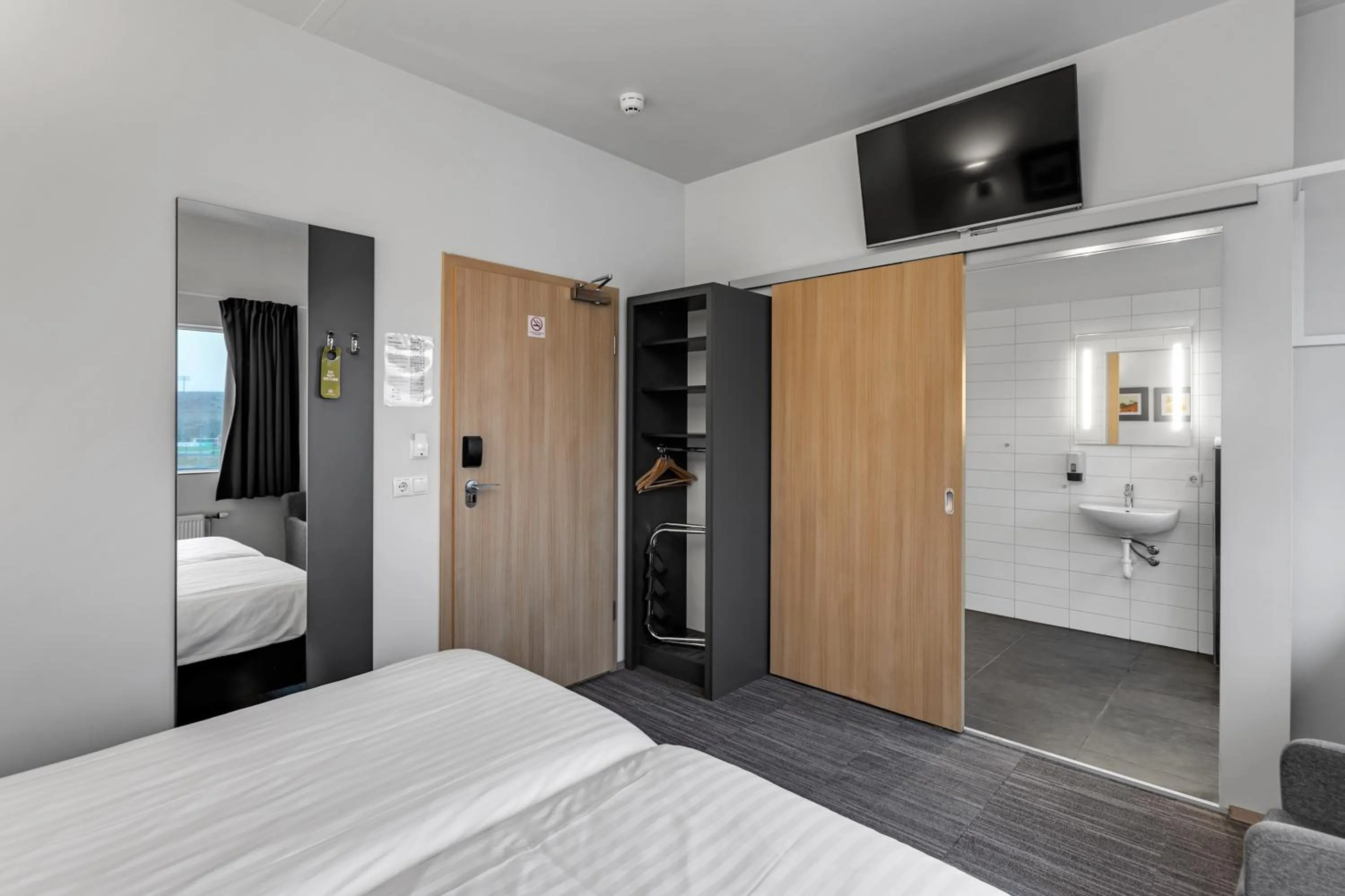 Photo of the whole room, Bed in Hotel Vellir