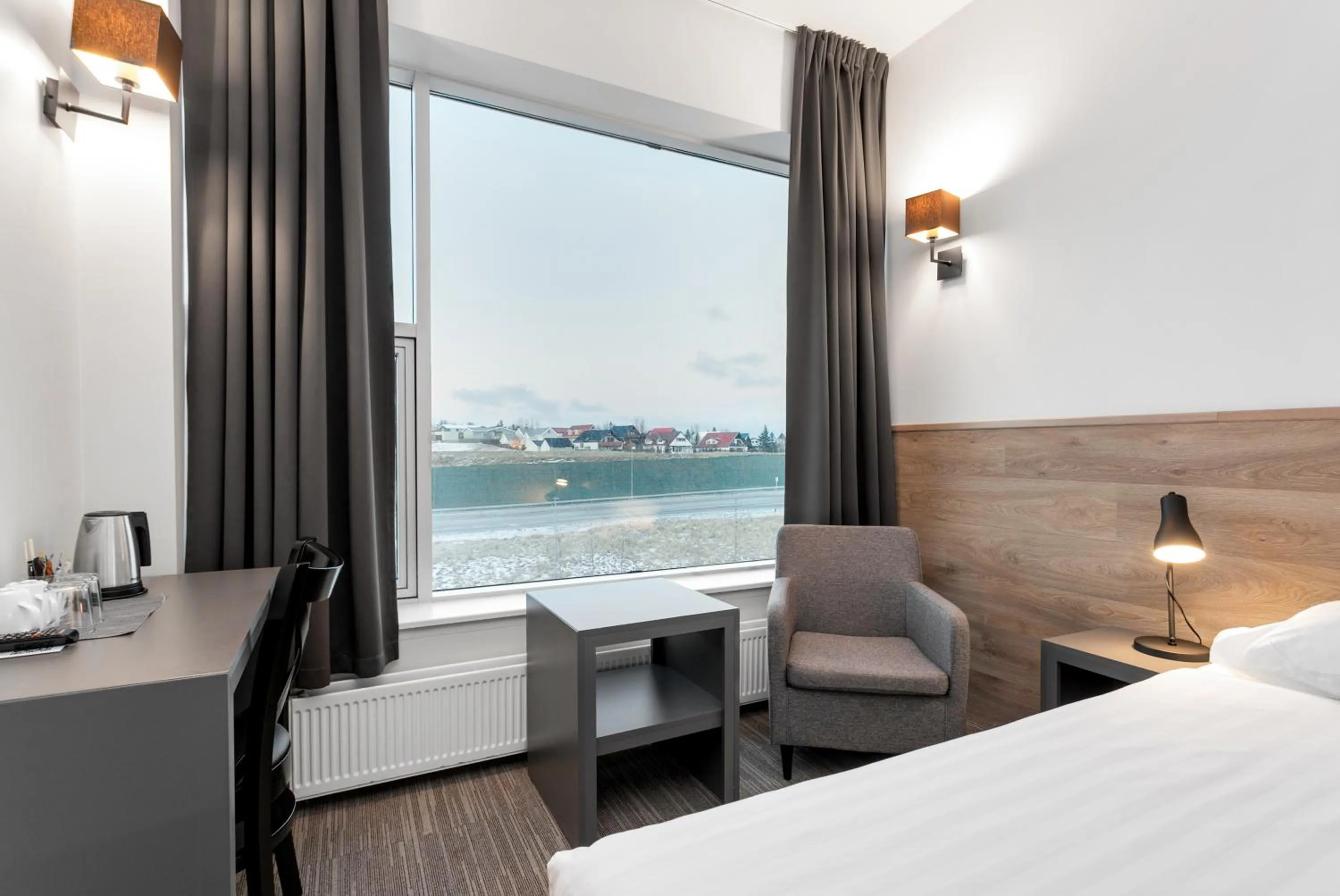 Bedroom, Bed in Hotel Vellir