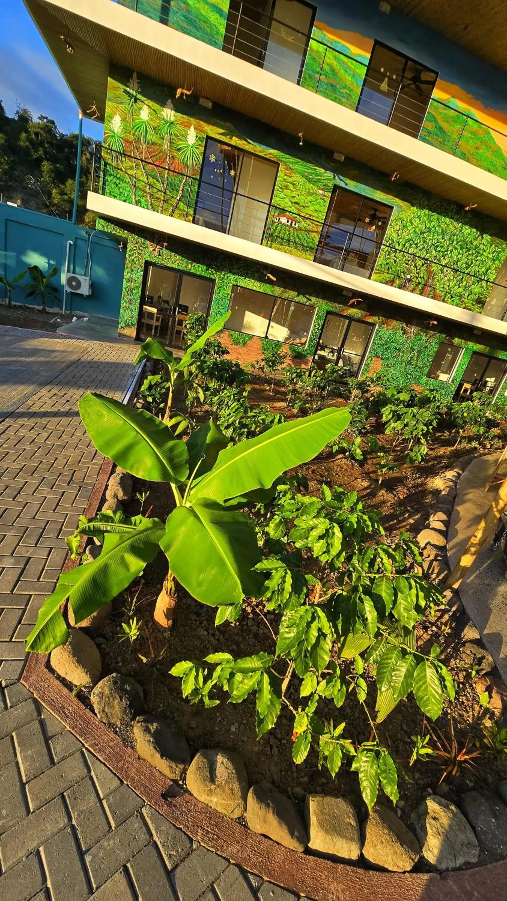 Bonding Coffee Roaster Café & Hotel