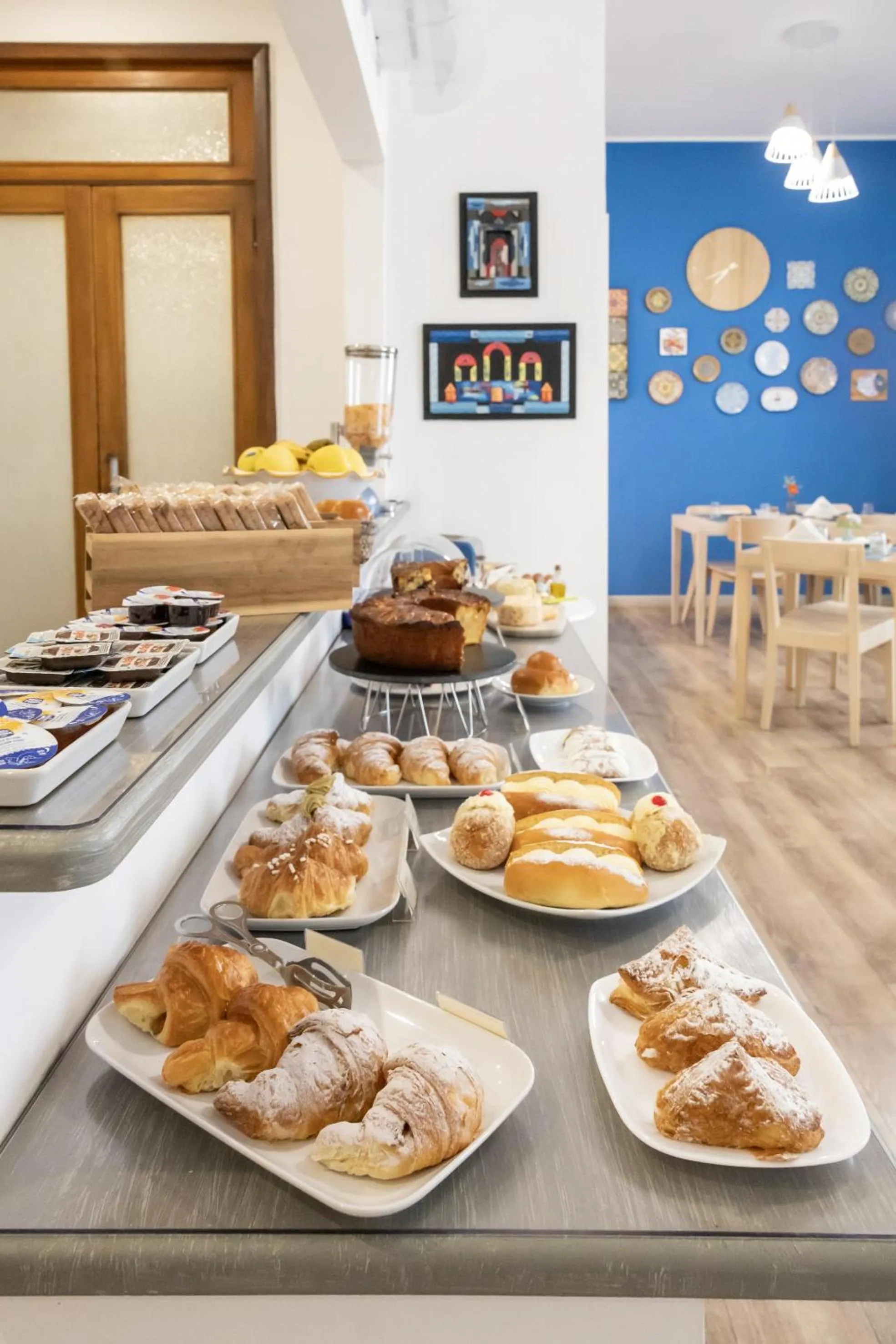 Italian breakfast in Garibaldi R&B