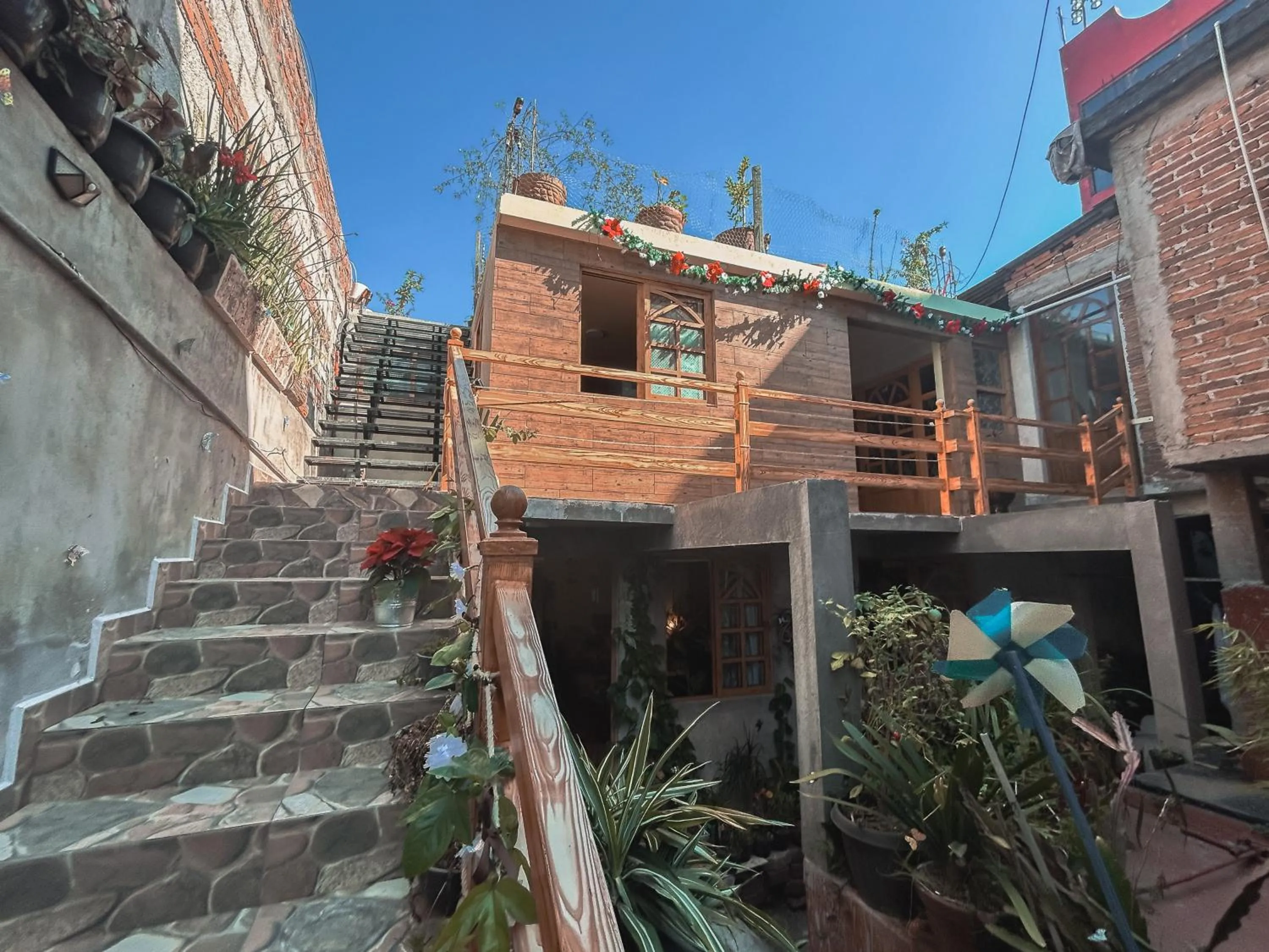 Facade/entrance in SiempreViva Hospedaje By GEstores