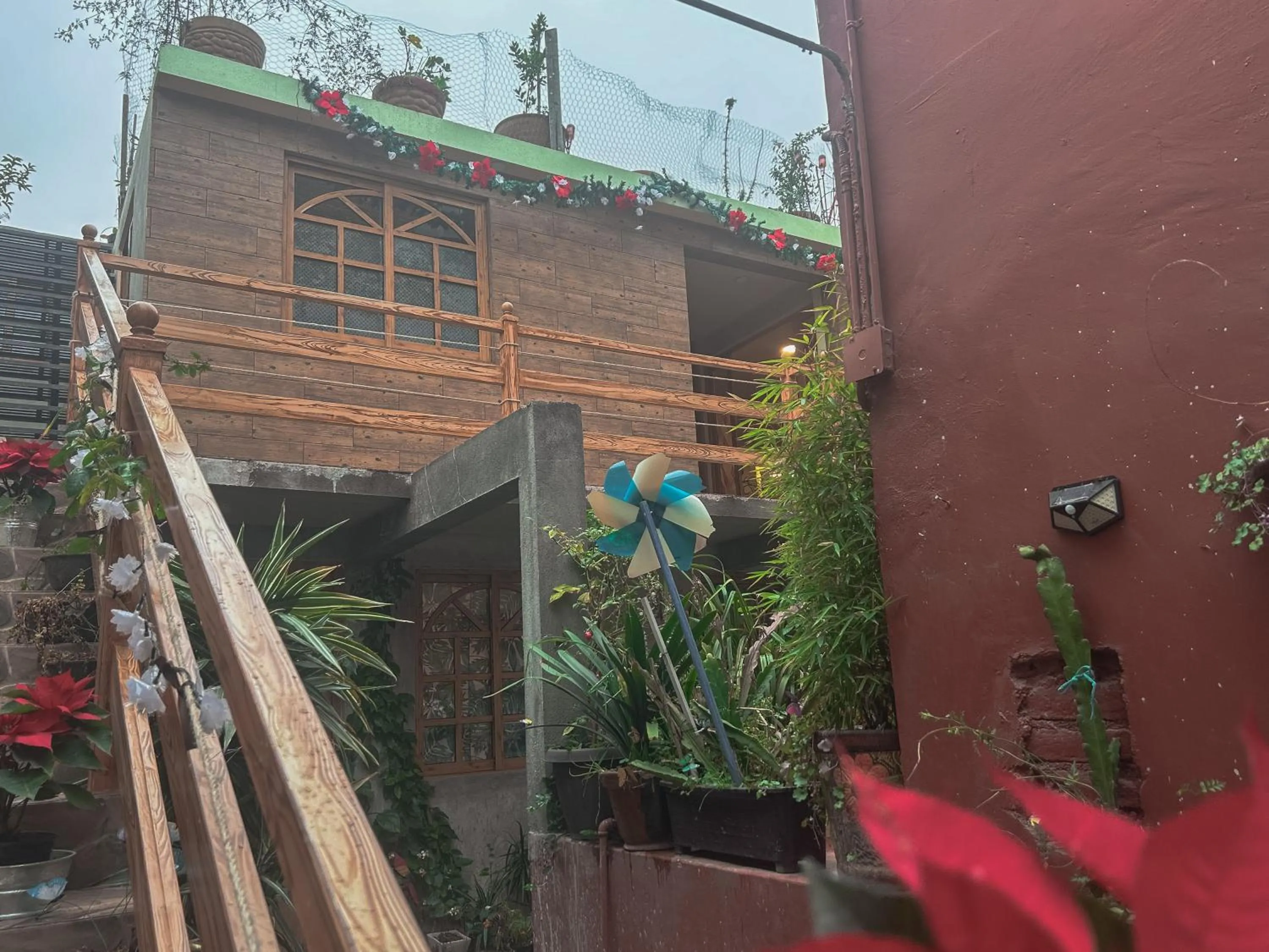 Facade/entrance in SiempreViva Hospedaje By GEstores