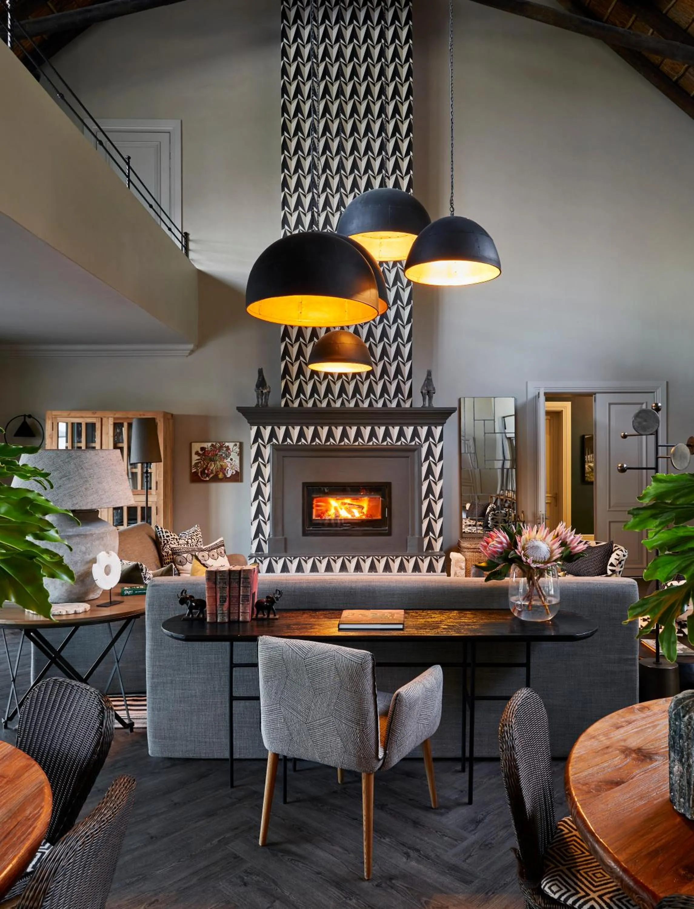 Lounge or bar in The Thatch House Boutique Hotel, Hermanus