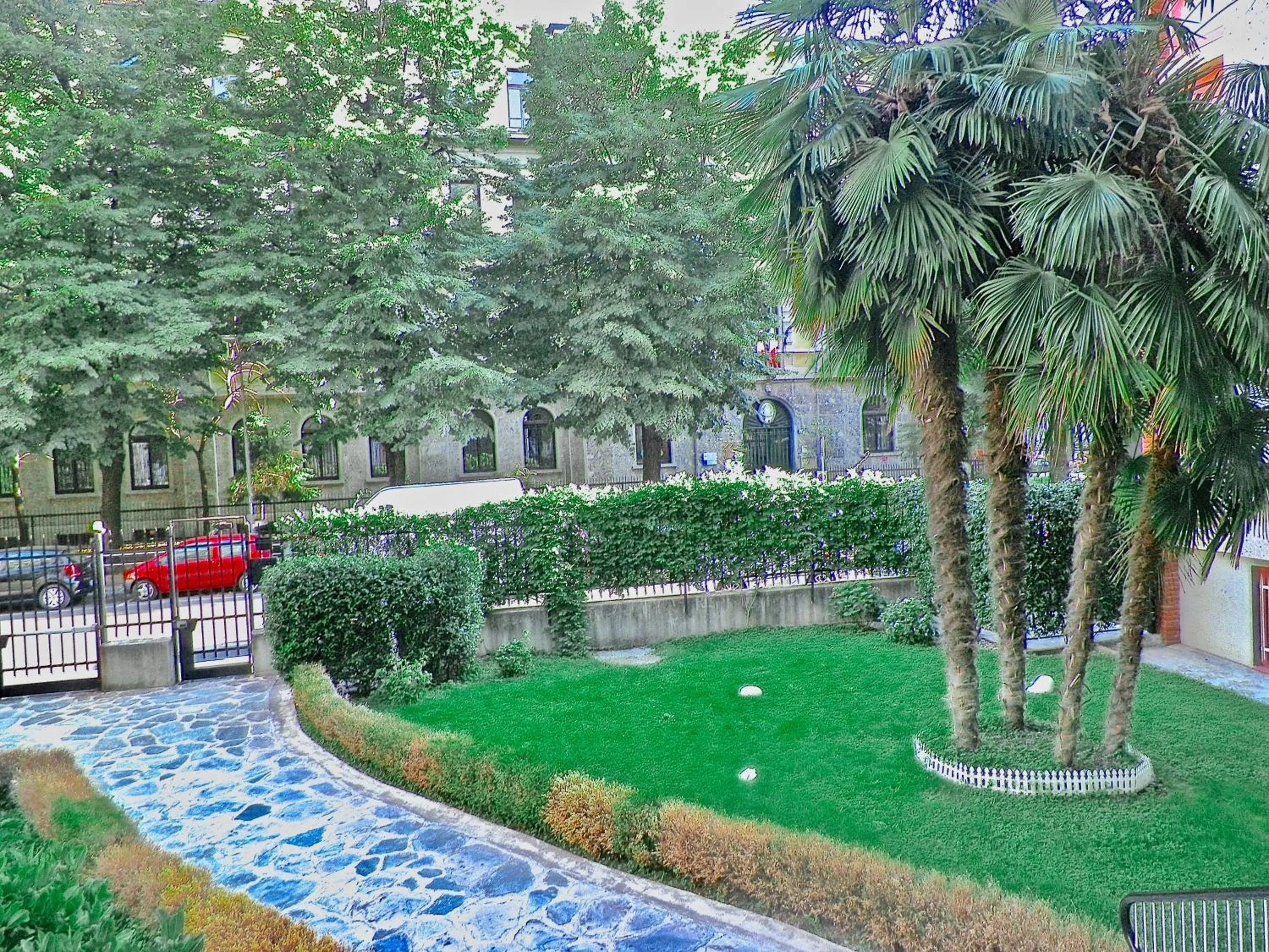 Garden in Aiello Suites Executive