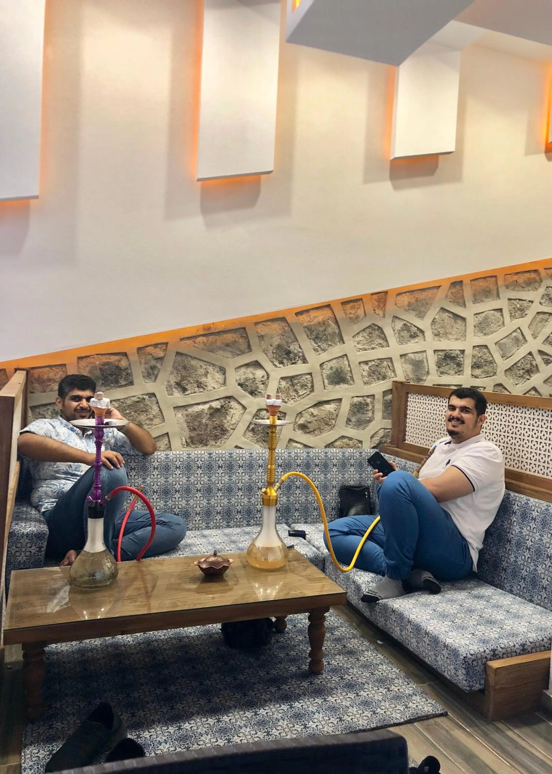 group of guests in Kuzey suite home