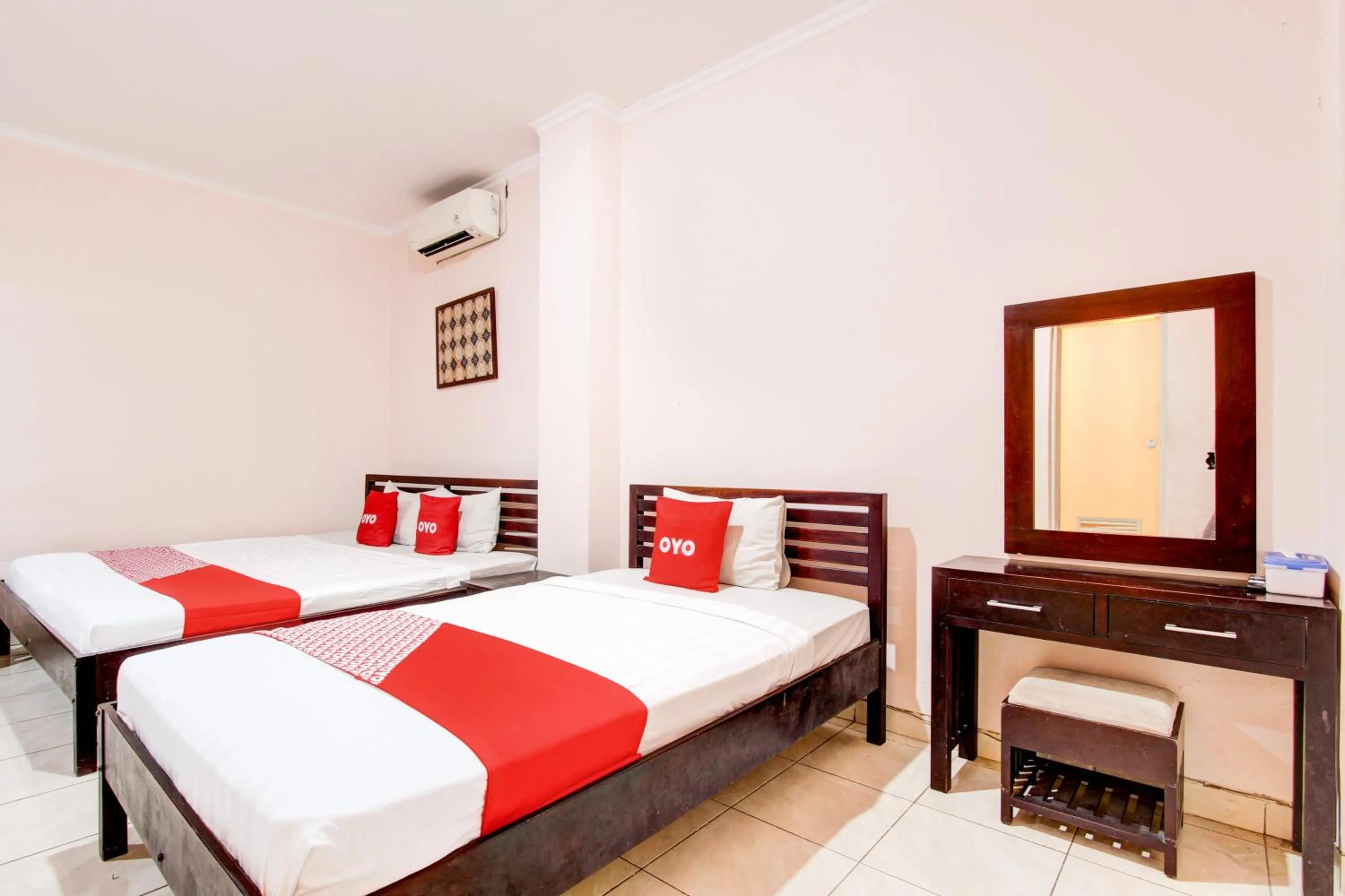 Bedroom, Bed in Collection O Simpang Lima Near Simpang Lima Semarang Formerly Hotel Eben Haezer