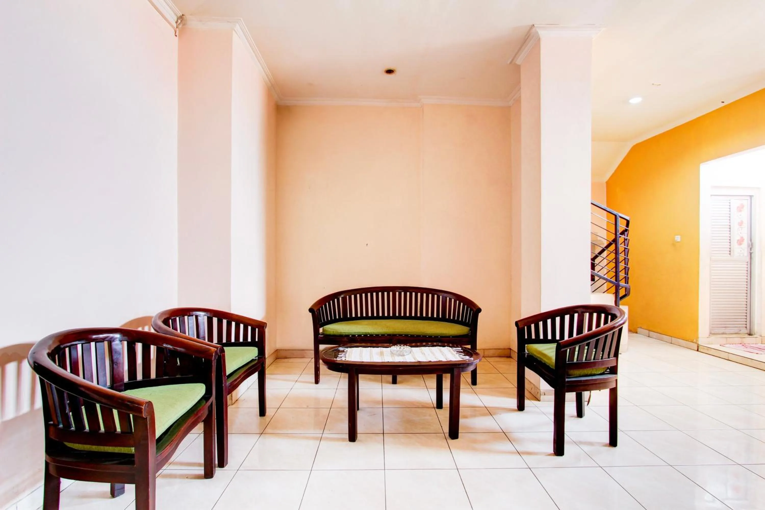 Lobby or reception in Collection O Simpang Lima Near Simpang Lima Semarang Formerly Hotel Eben Haezer