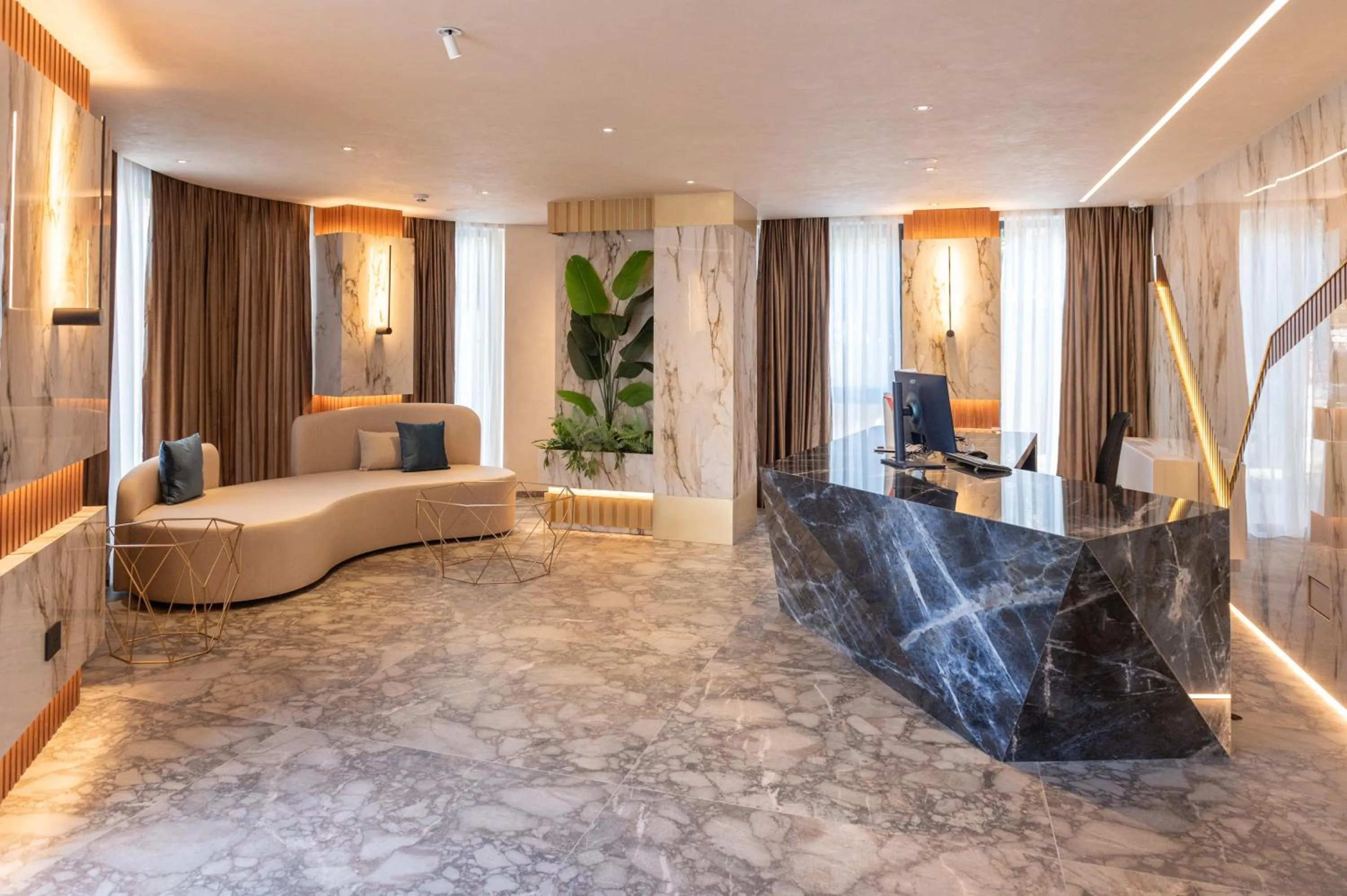 Lobby or reception in Mattis Hotel