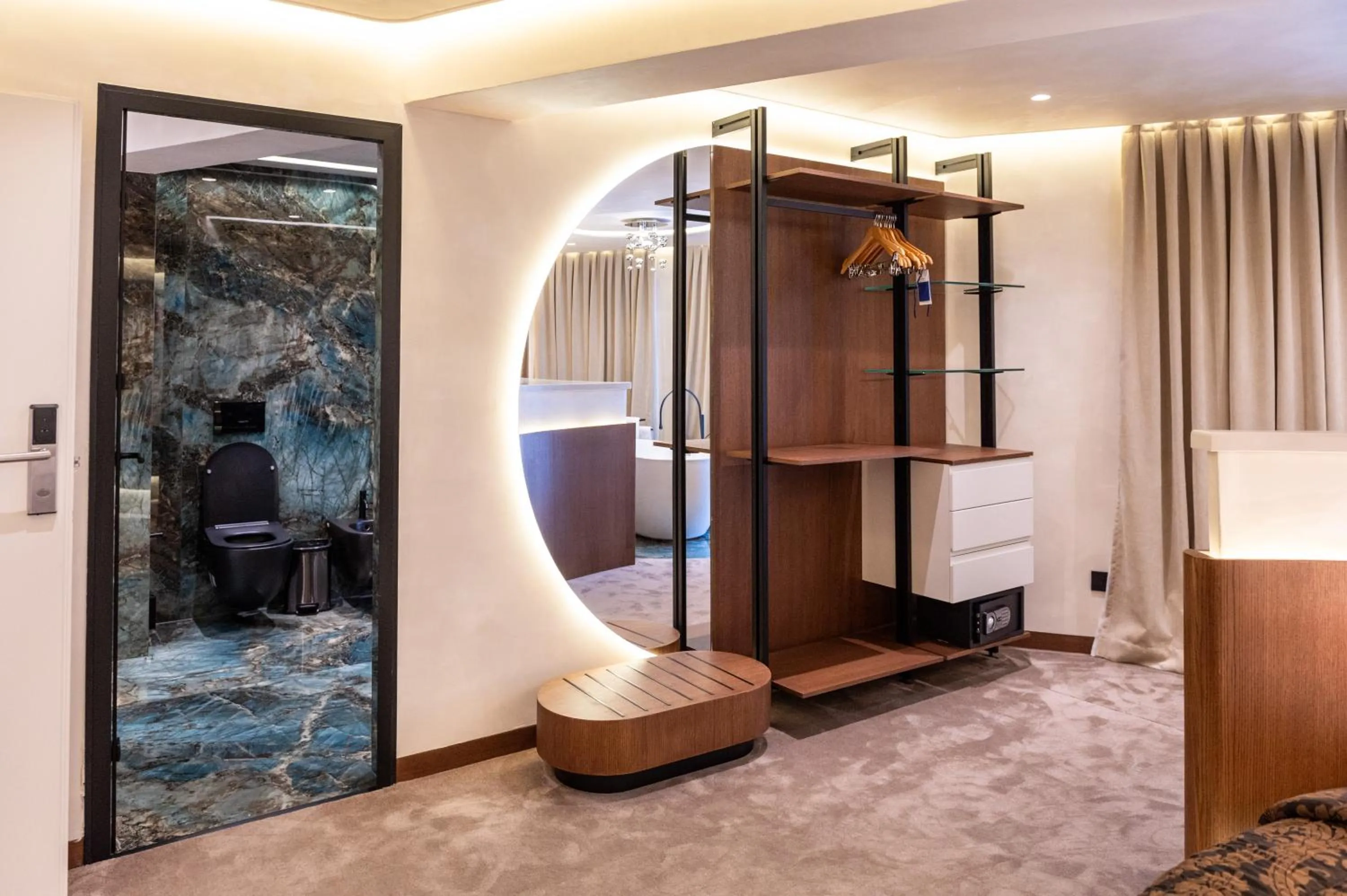 Bathroom in Mattis Hotel