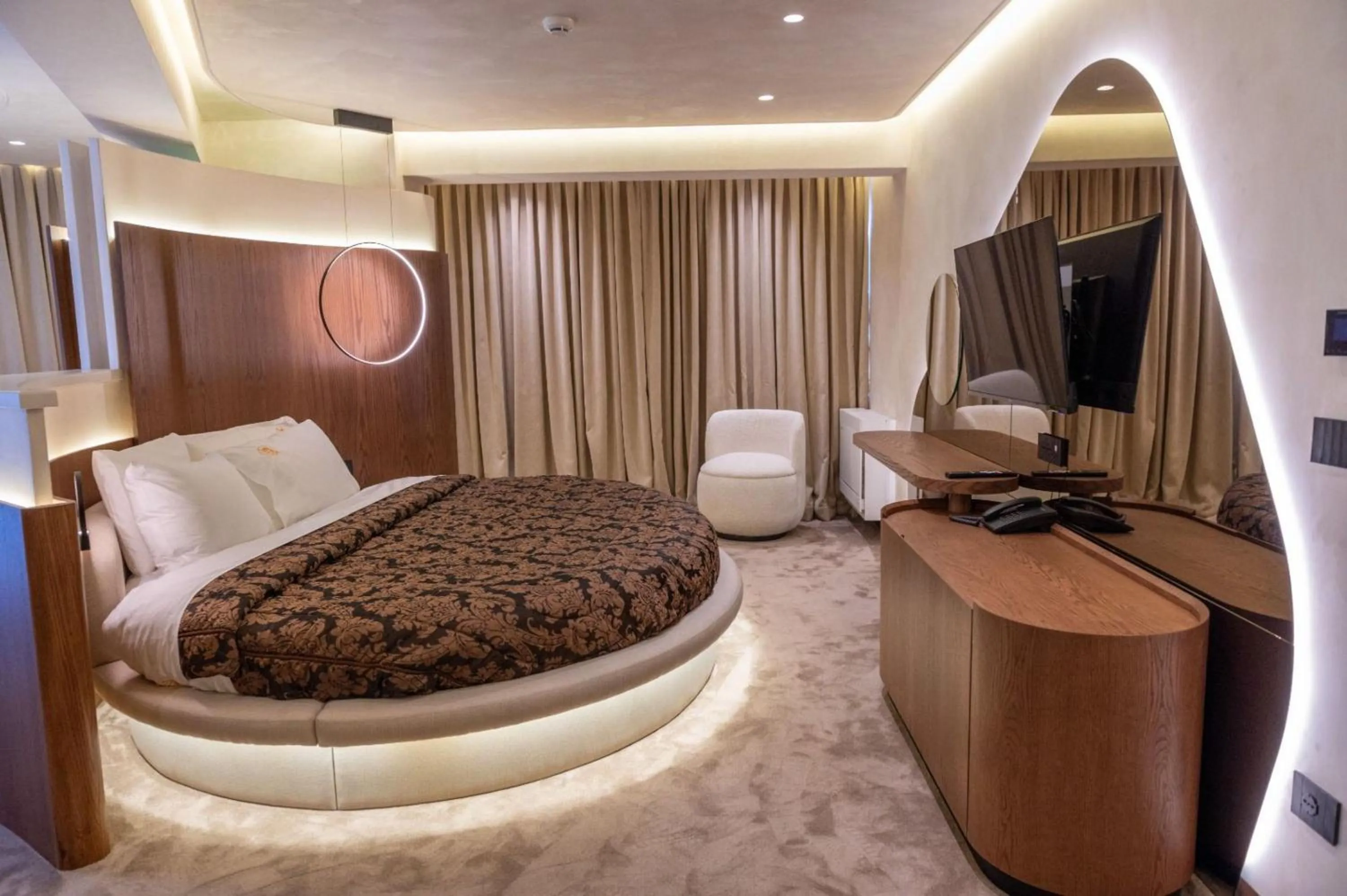 Photo of the whole room, Bed in Mattis Hotel