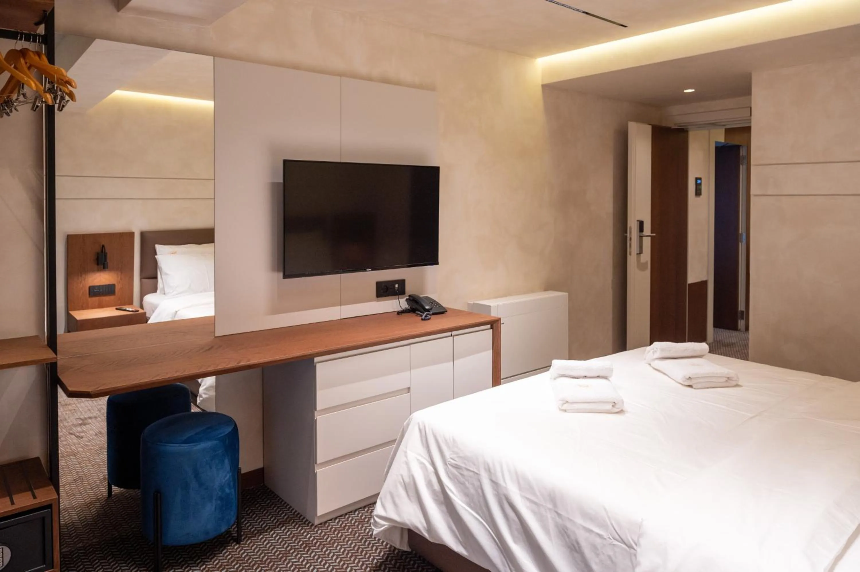 Photo of the whole room, Bed in Mattis Hotel