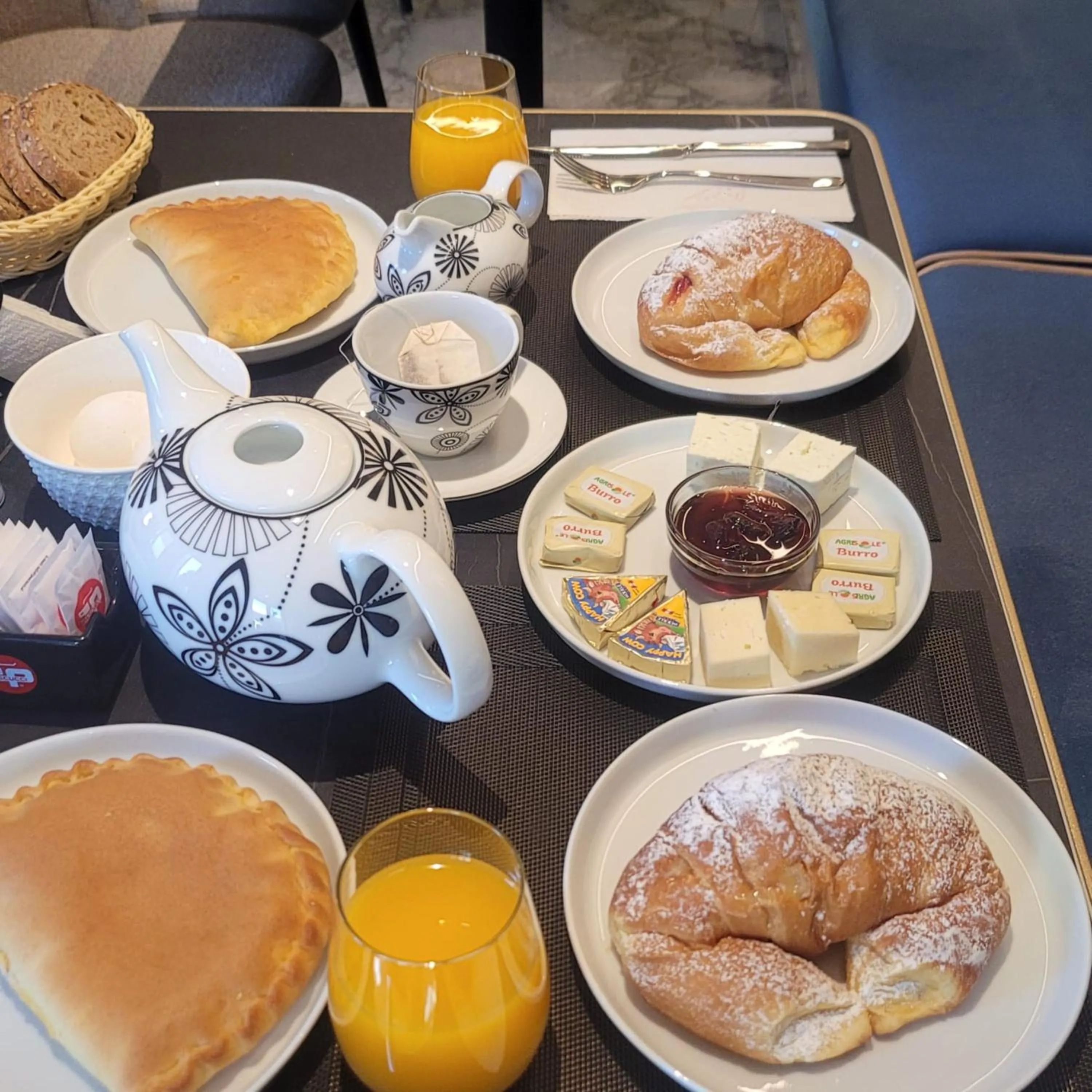 Breakfast in Mattis Hotel