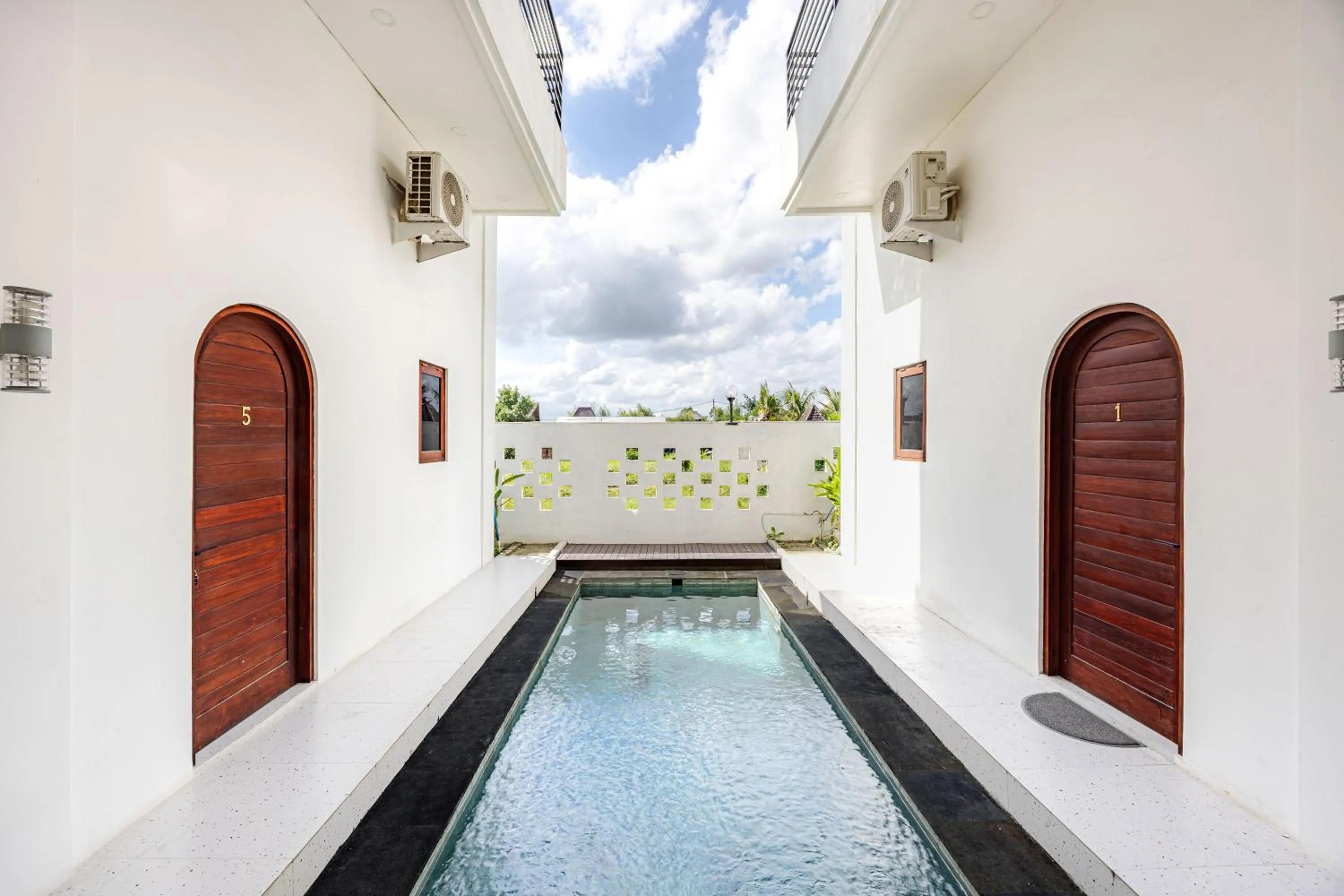 Swimming pool in Cove Kisah Residence