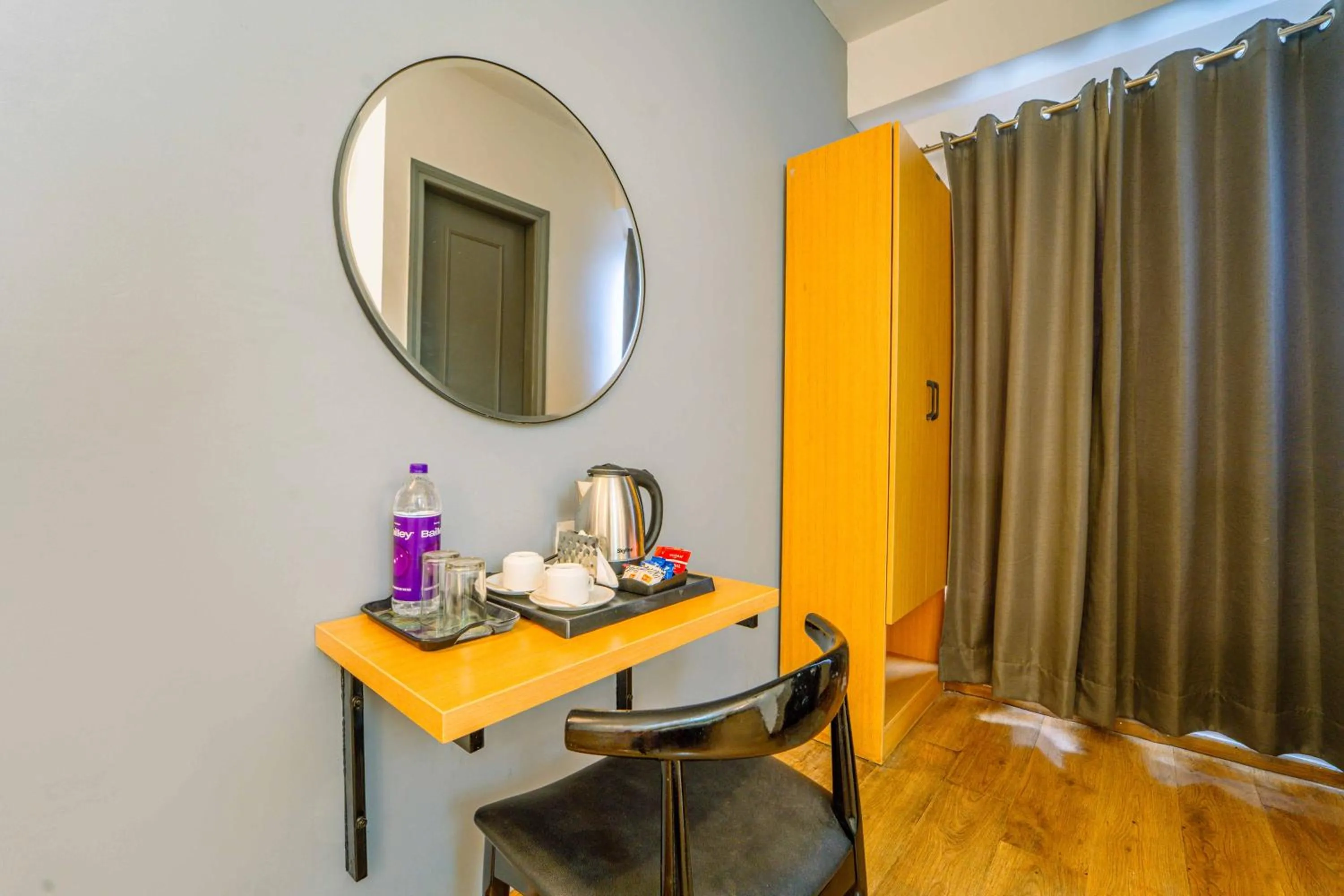 Bedroom in Treebo Premium Inn