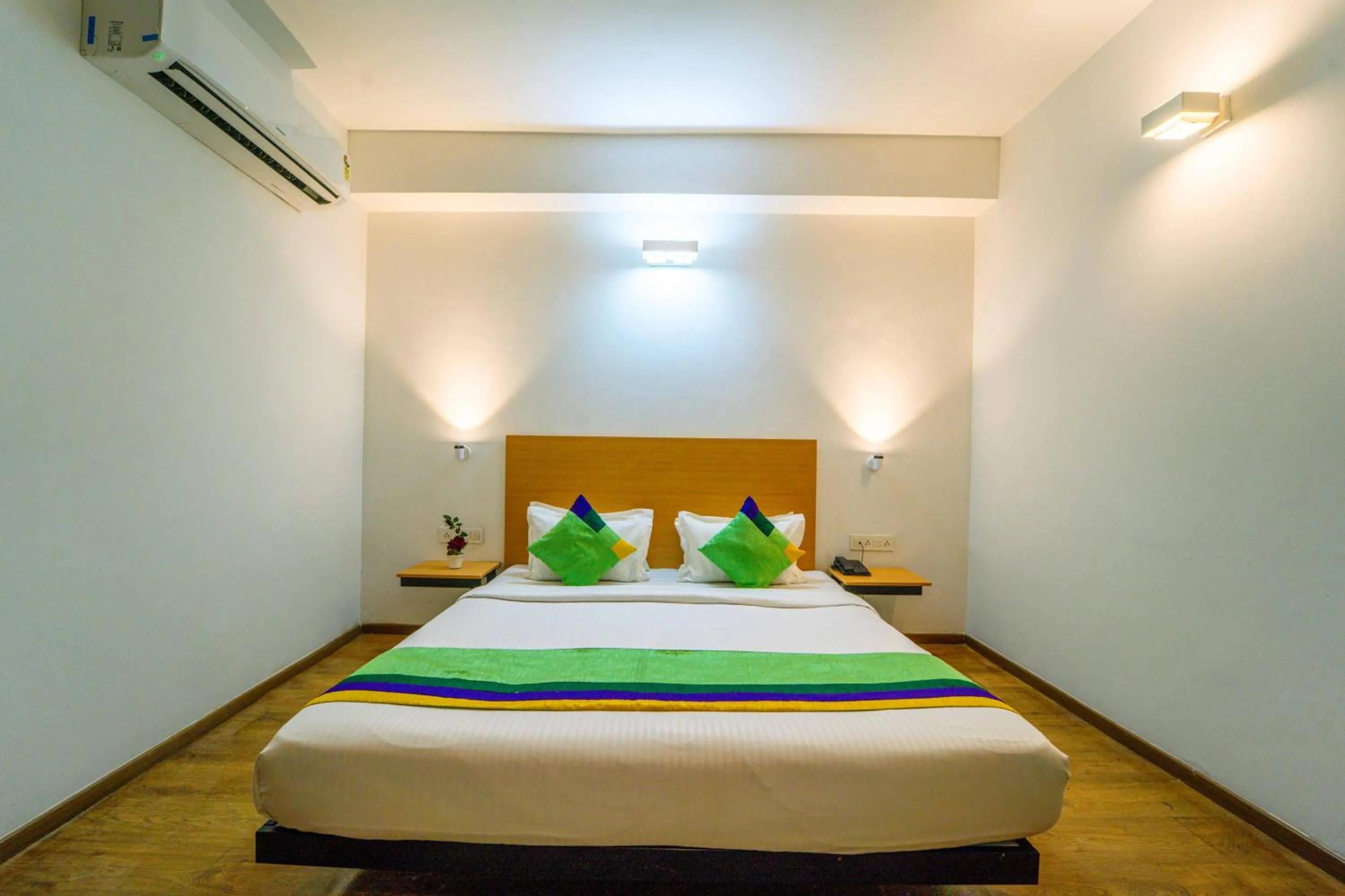 Bedroom, Bed in Treebo Premium Inn