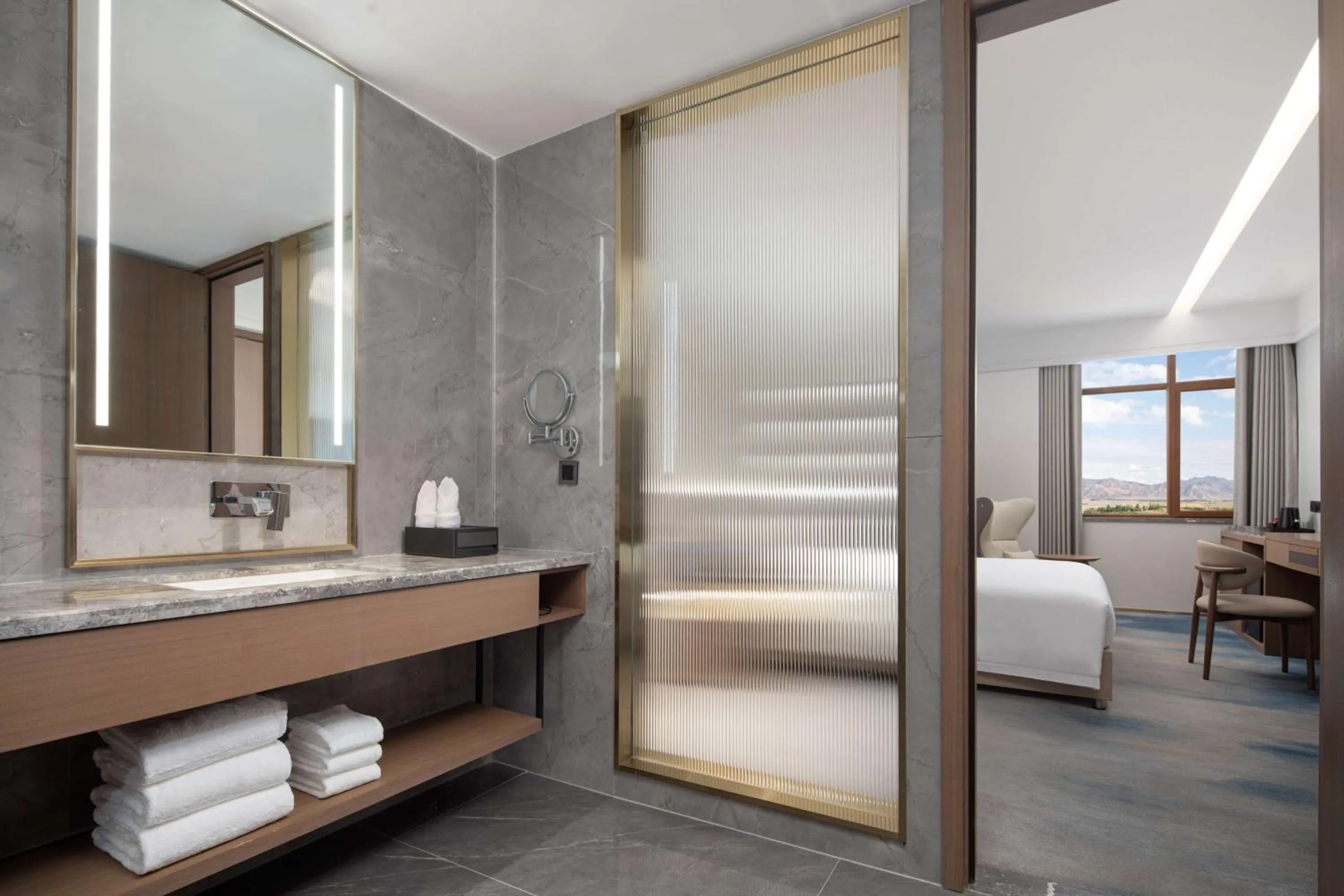 Bathroom, Bed in Doubletree By Hilton Altay Fuyun