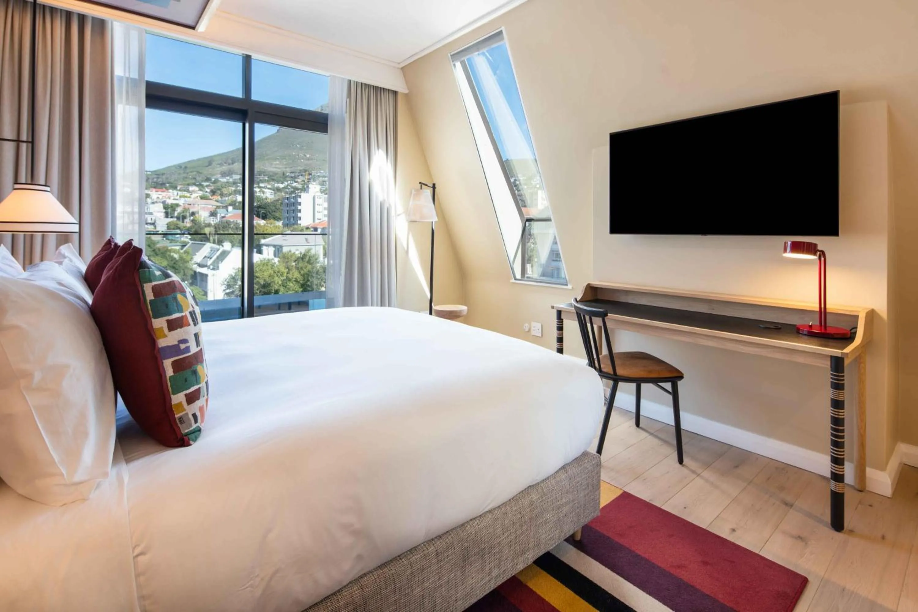 Bedroom, Bed in Canopy By Hilton Cape Town Longkloof