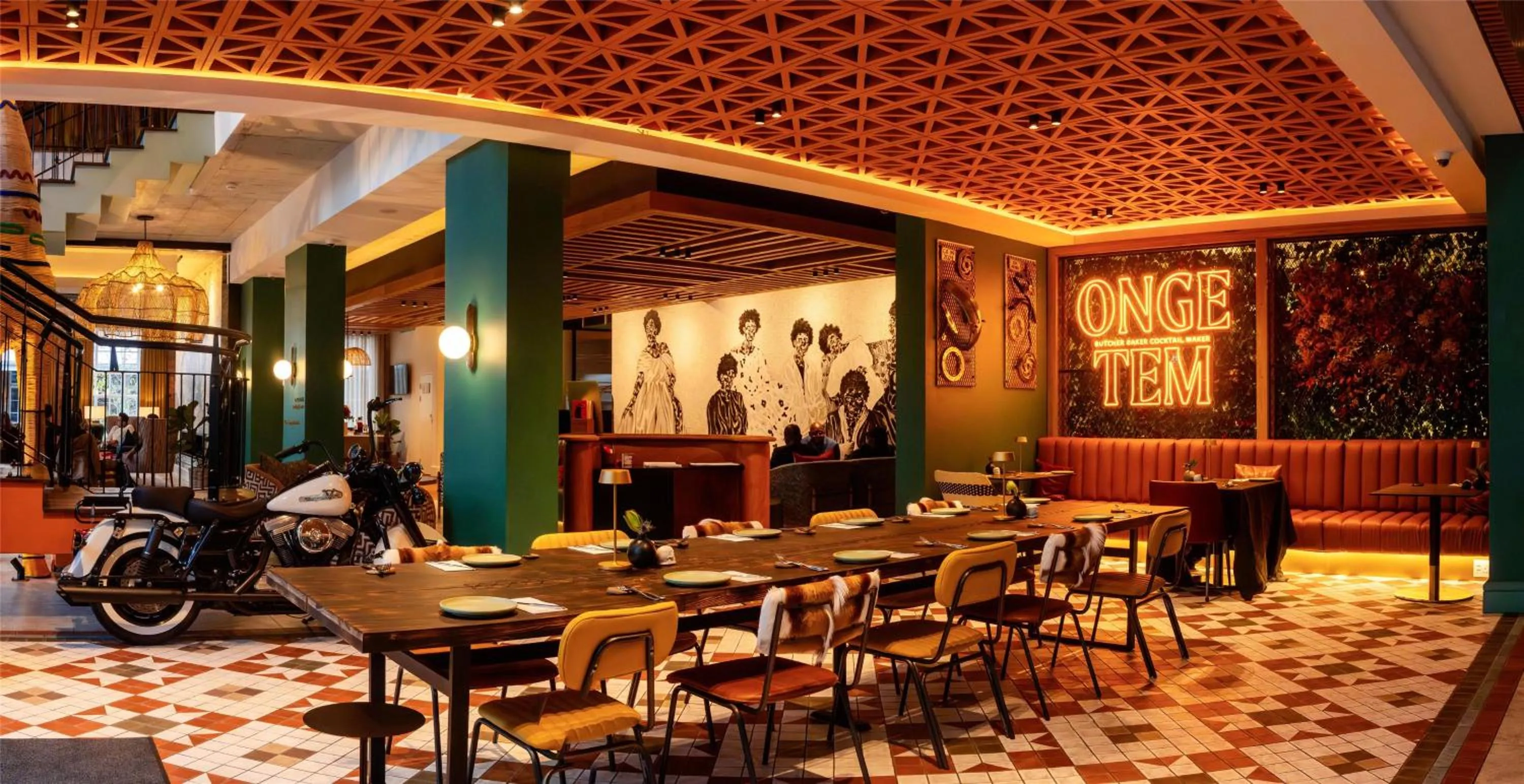 Lounge or bar in Canopy By Hilton Cape Town Longkloof