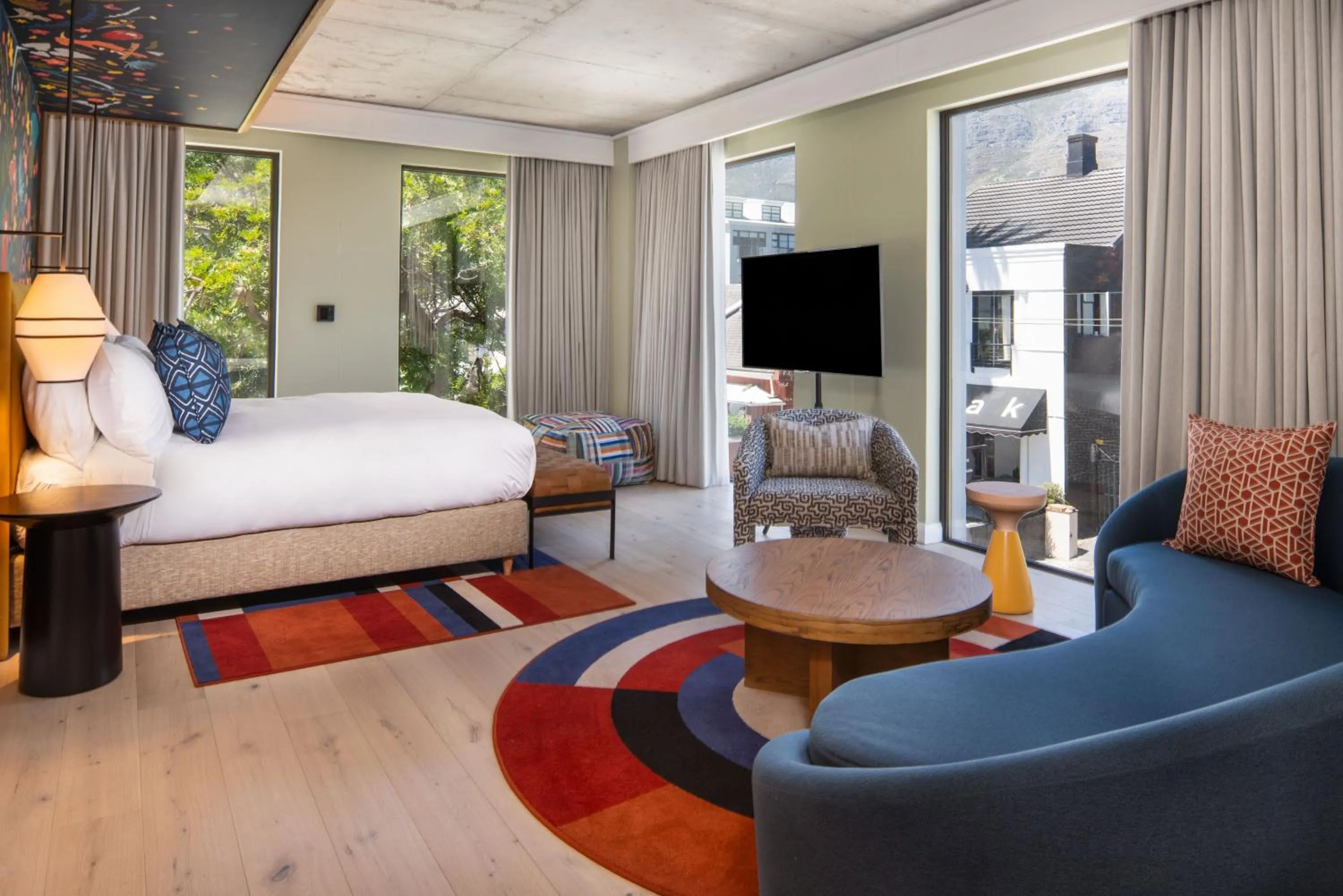 Photo of the whole room, Bed in Canopy By Hilton Cape Town Longkloof