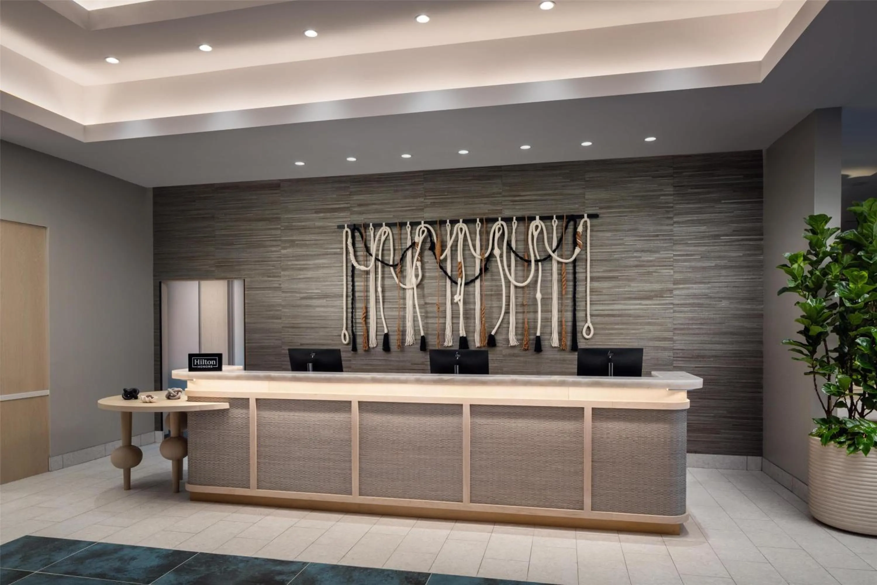 Lobby or reception in Embassy Suites By Hilton Gulf Shores Beach Resort